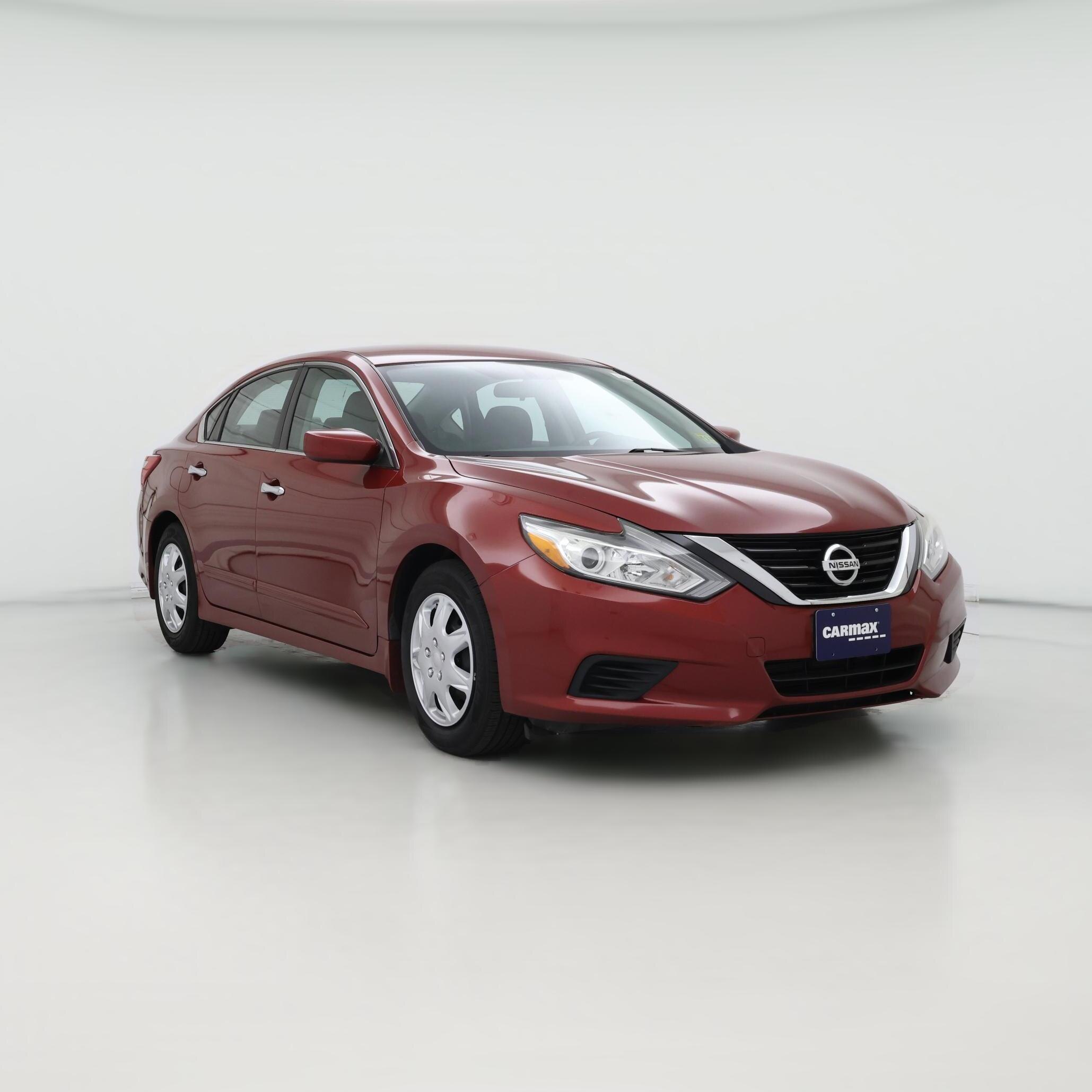 Thumbnail: 2017 Nissan Altima - 1