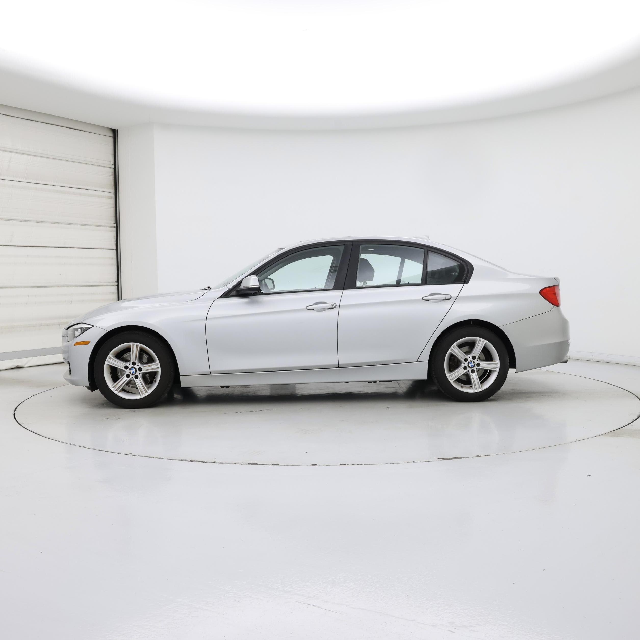 Thumbnail: 2015 BMW 3 Series - 3