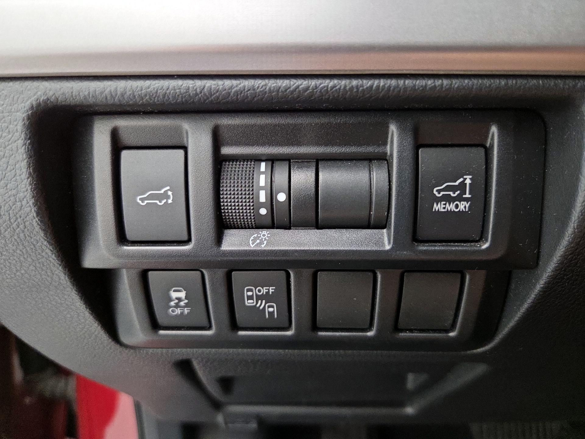 Thumbnail: 2015 Subaru Outback - 13