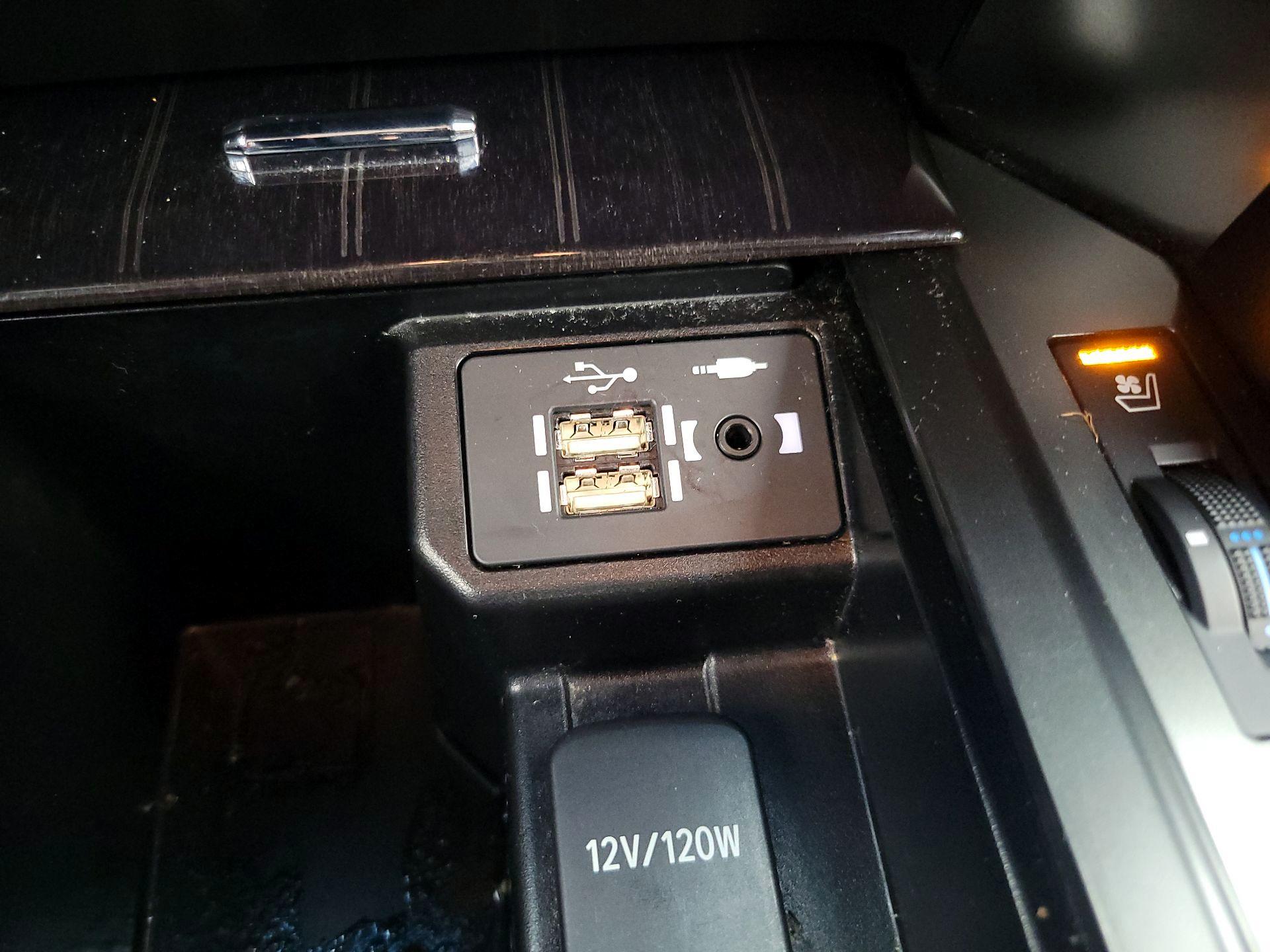 Thumbnail: 2023 Lexus GX - 19