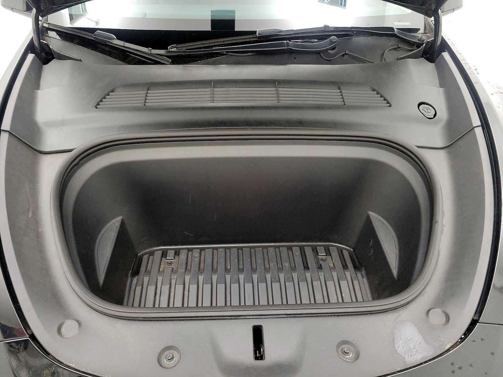 2022 Tesla Model Y Long Range - Photo 23