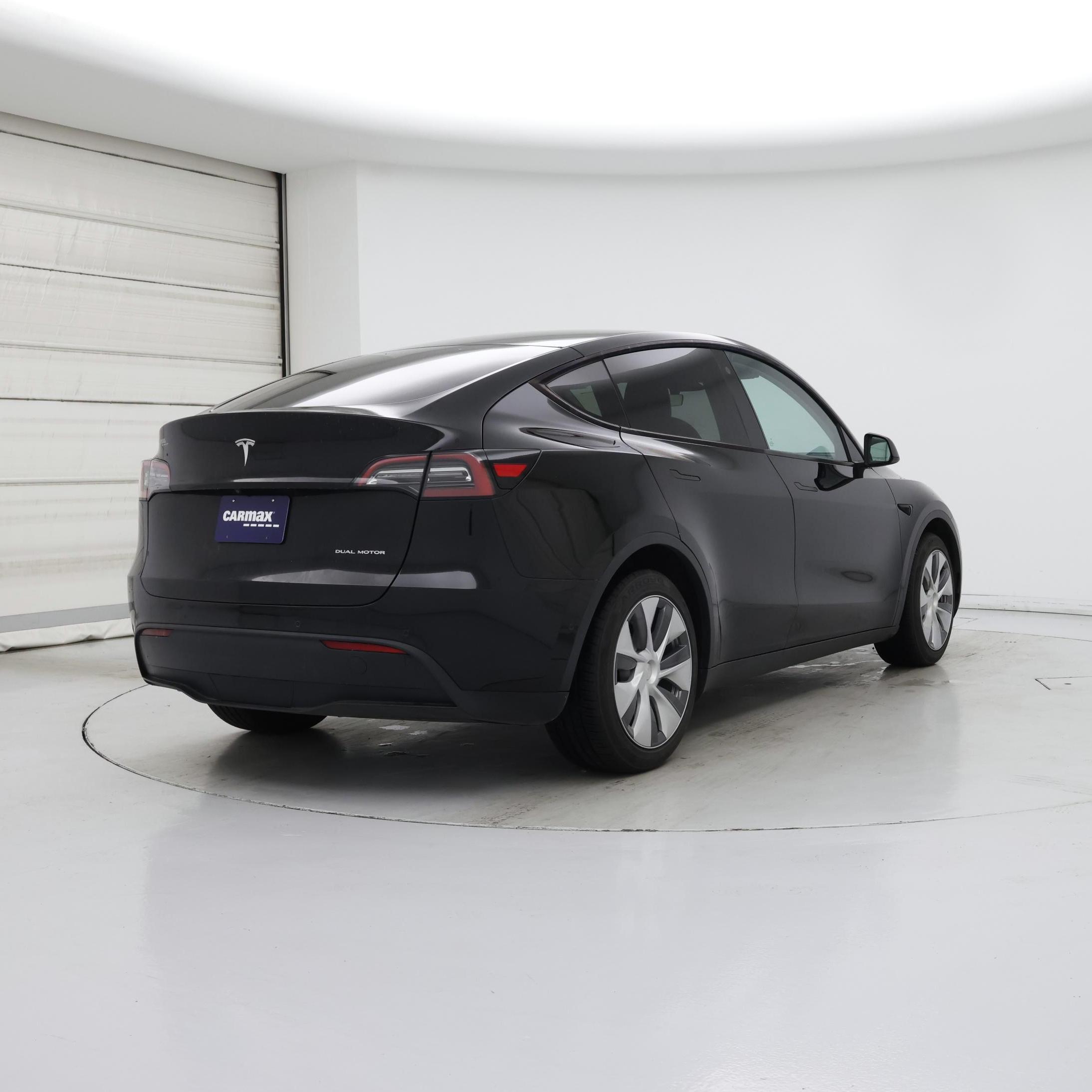 Thumbnail: 2022 Tesla Model Y - 8