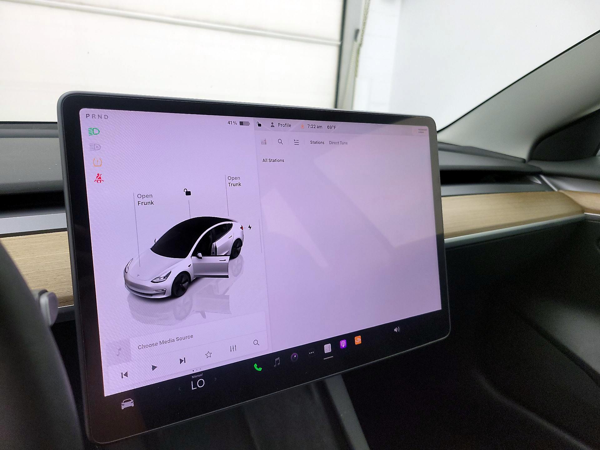 Thumbnail: 2023 Tesla Model 3 - 15