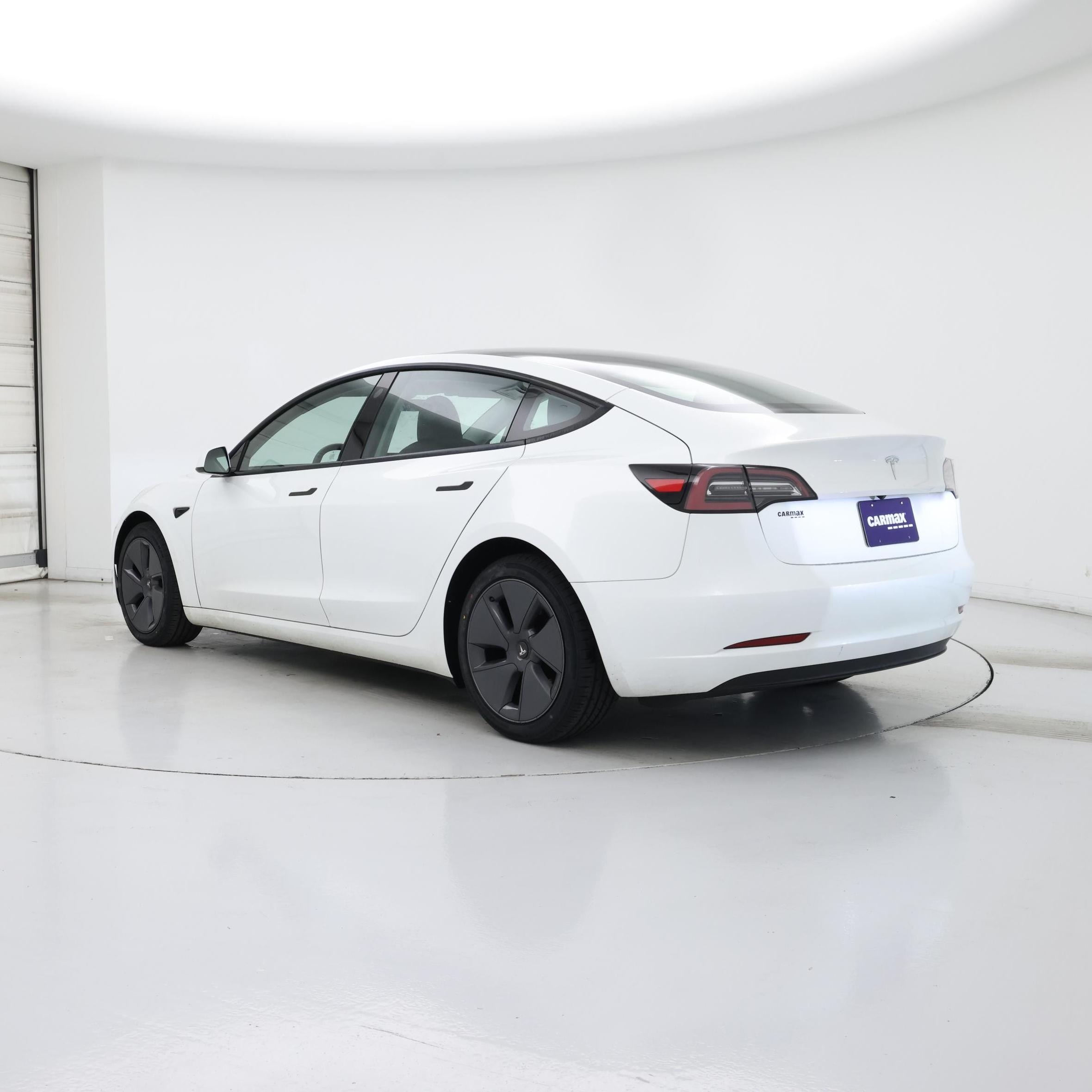 Thumbnail: 2023 Tesla Model 3 - 2