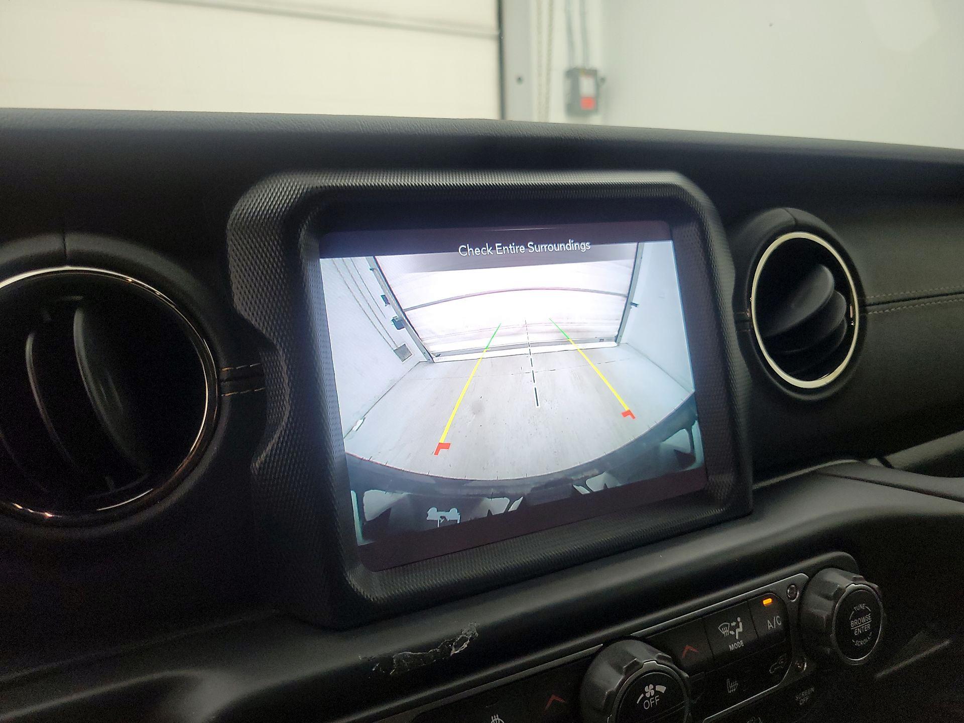 Thumbnail: 2021 Jeep Wrangler - 13