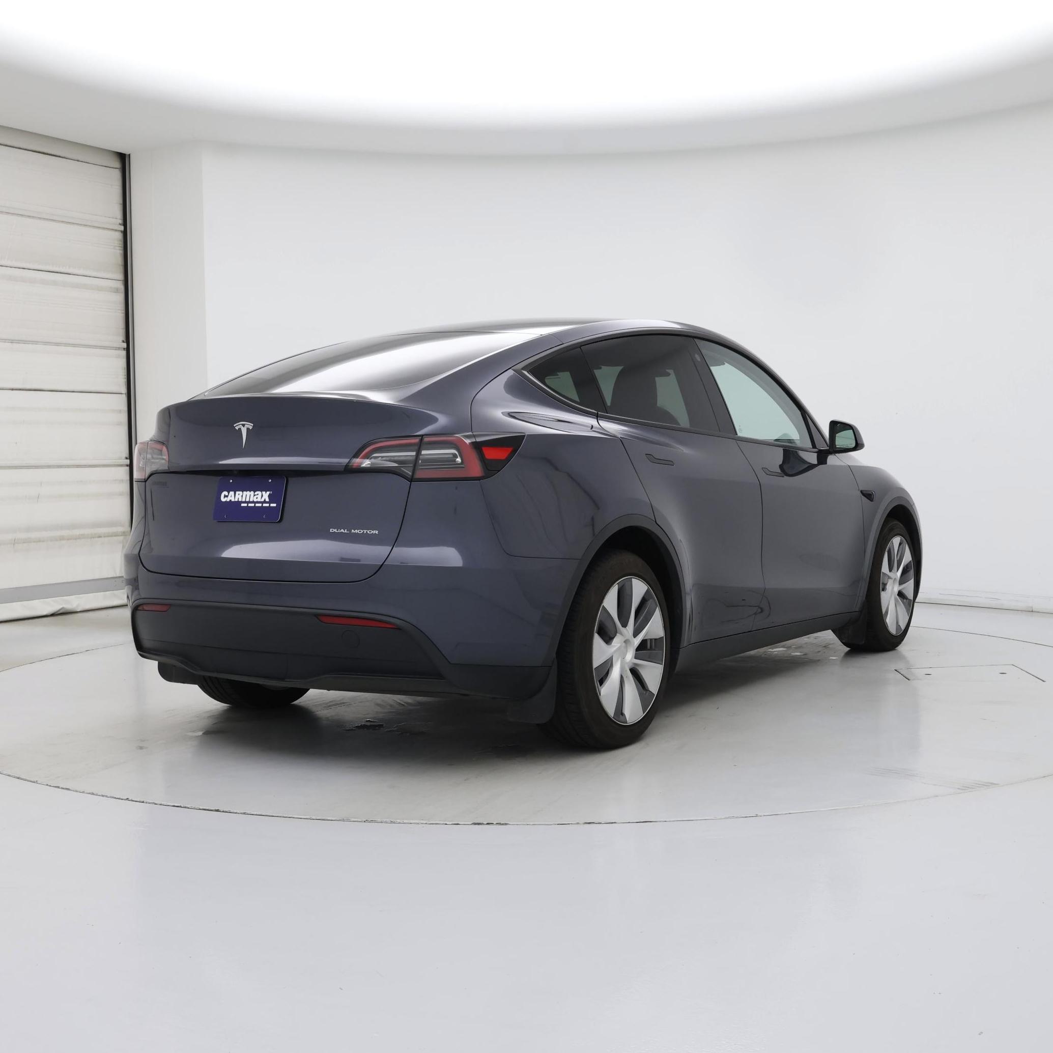 Thumbnail: 2023 Tesla Model Y - 8