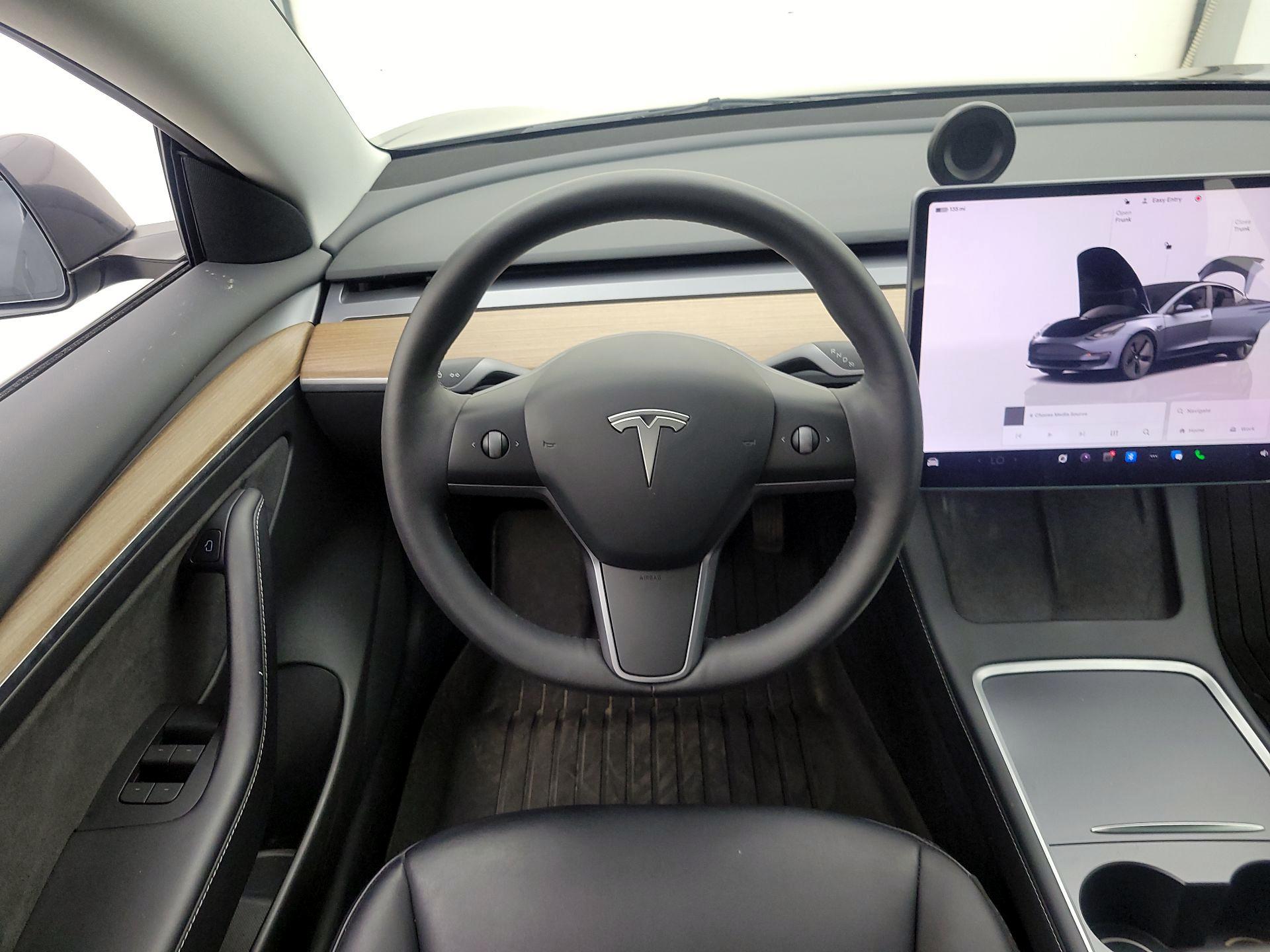 Thumbnail: 2023 Tesla Model 3 - 10
