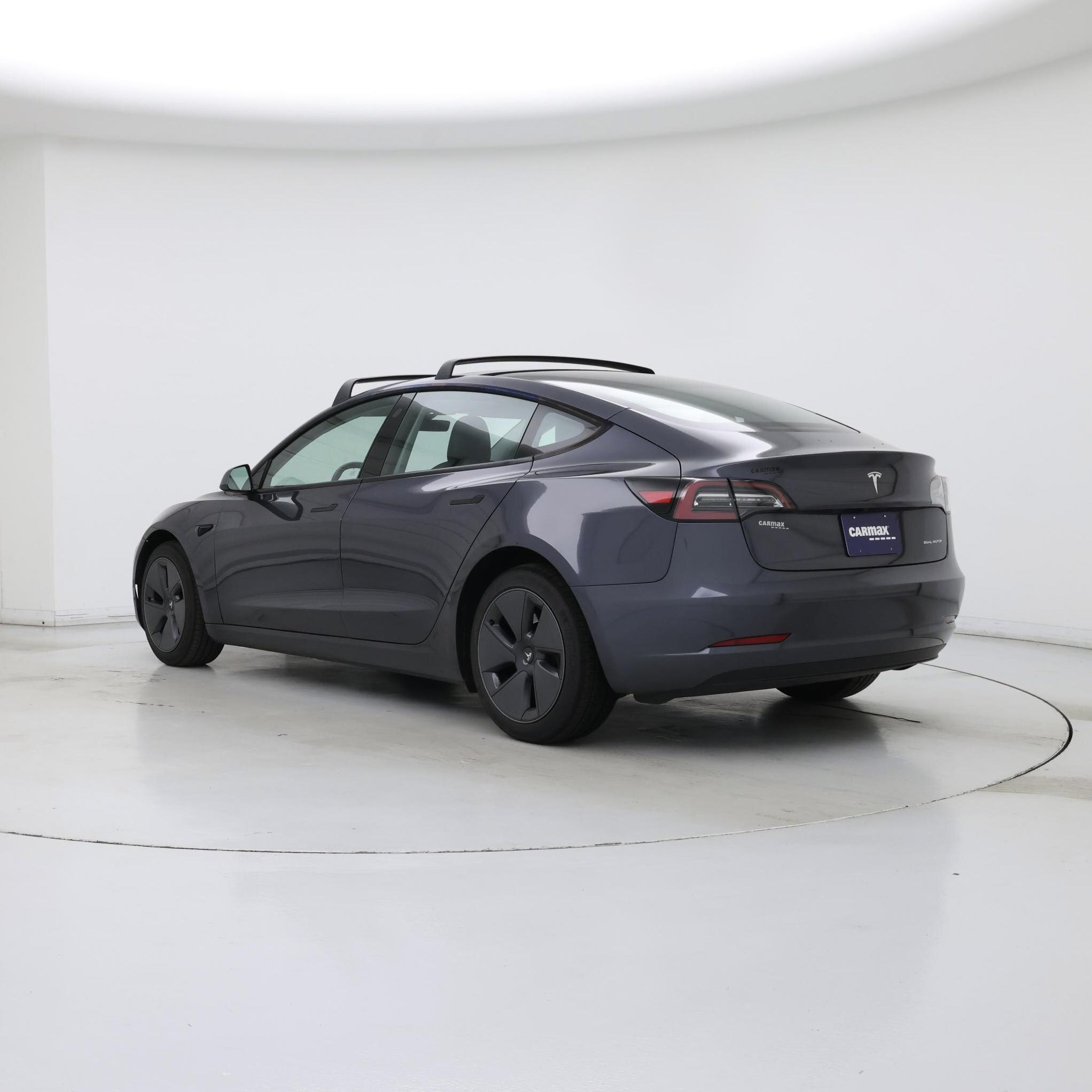 Thumbnail: 2023 Tesla Model 3 - 2