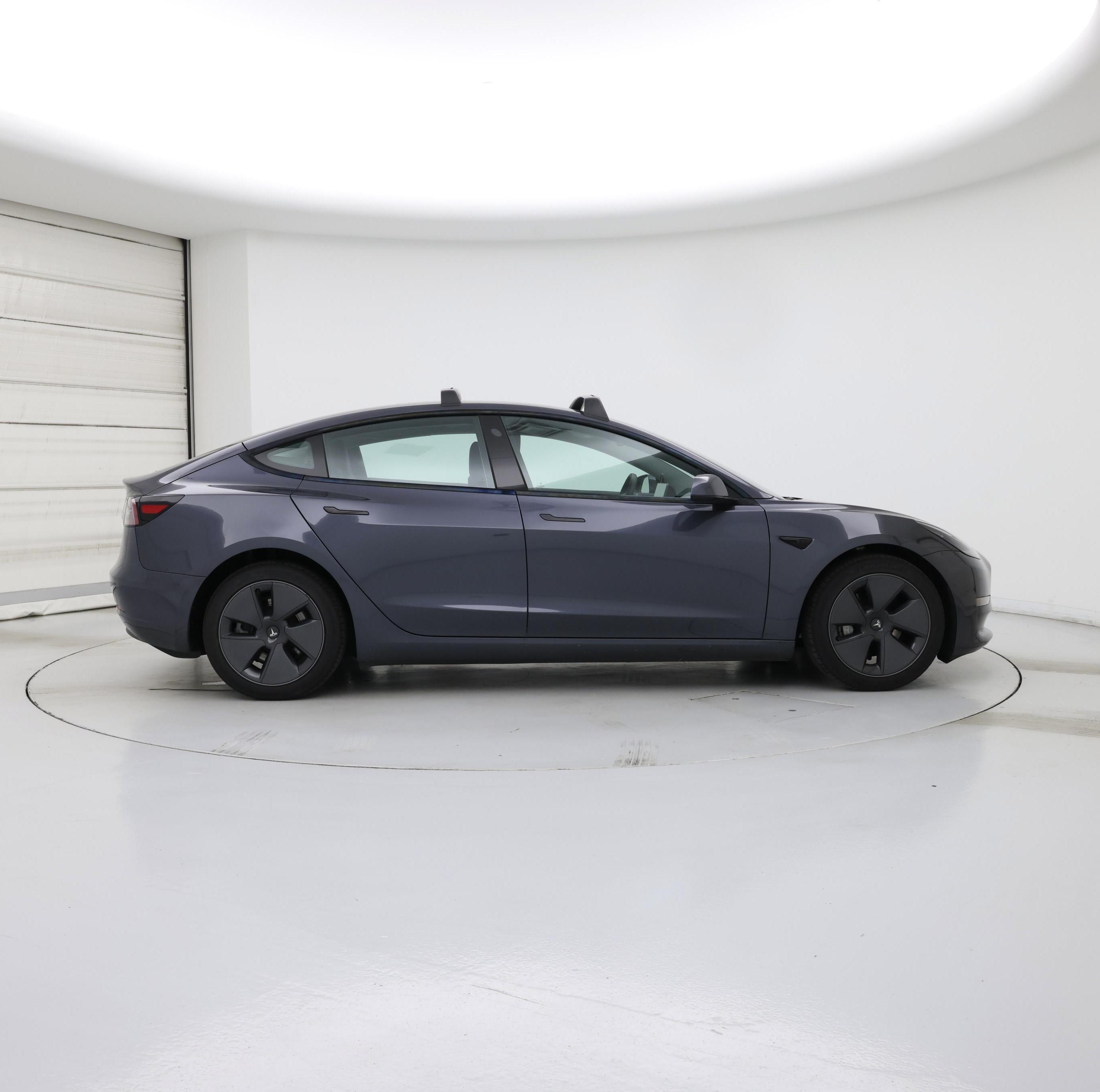 Thumbnail: 2023 Tesla Model 3 - 7