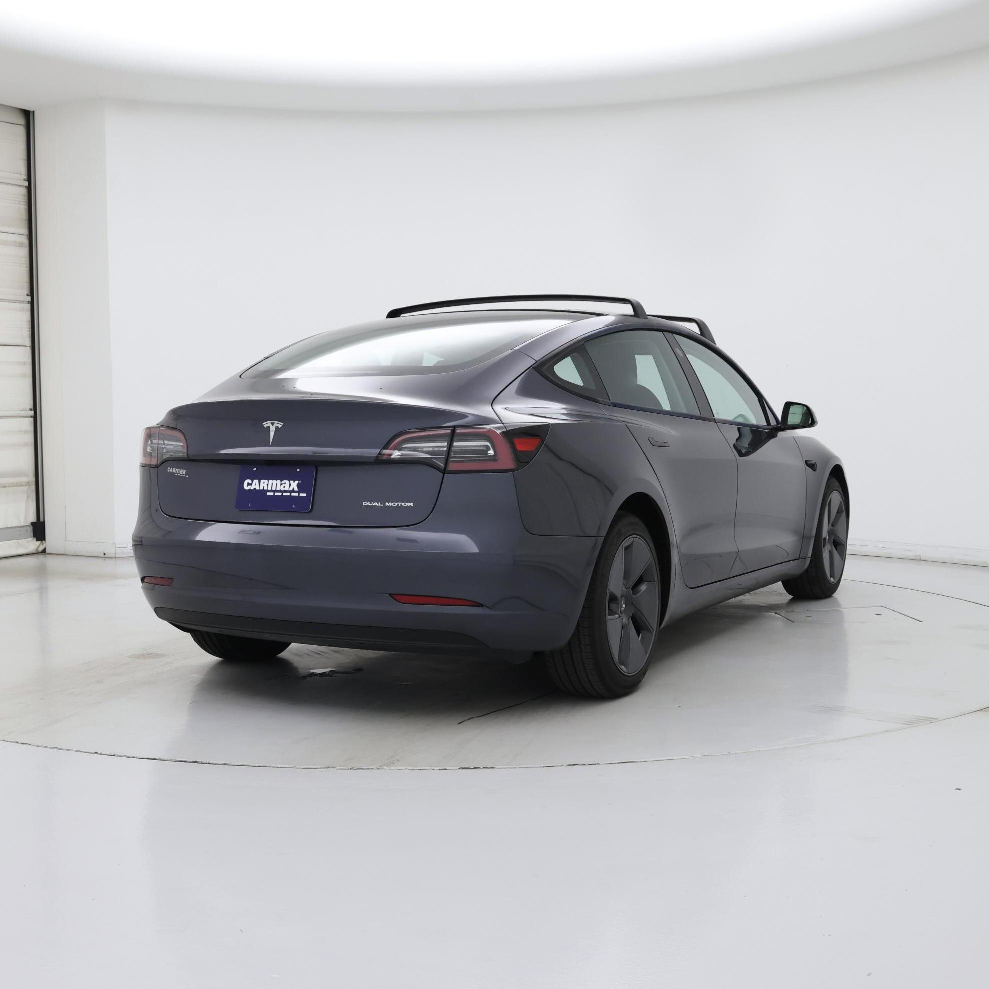 Thumbnail: 2023 Tesla Model 3 - 8