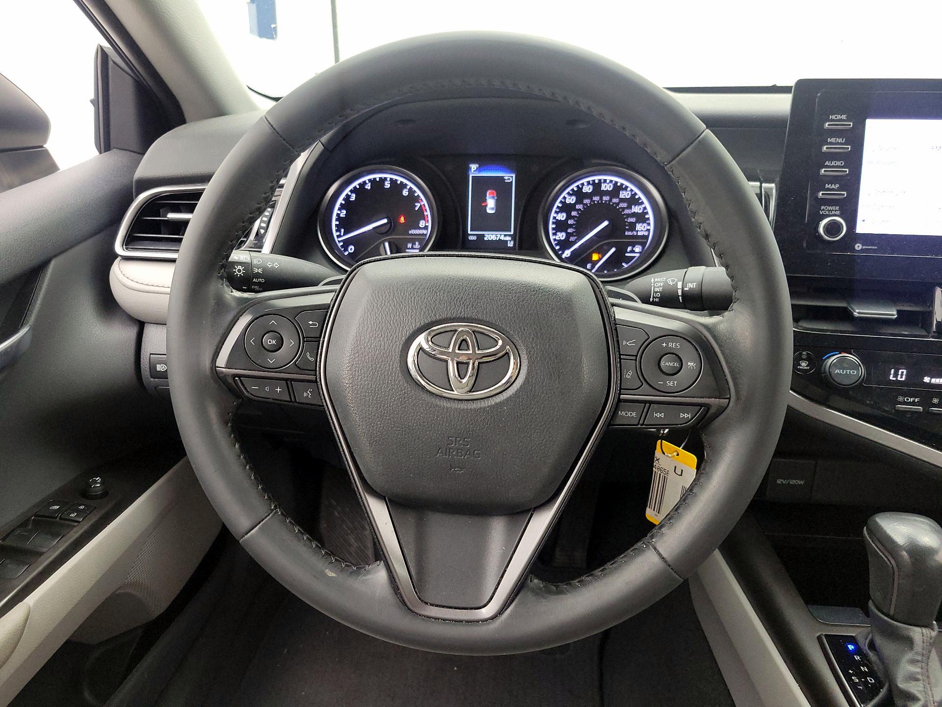Thumbnail: 2023 Toyota Camry - 10