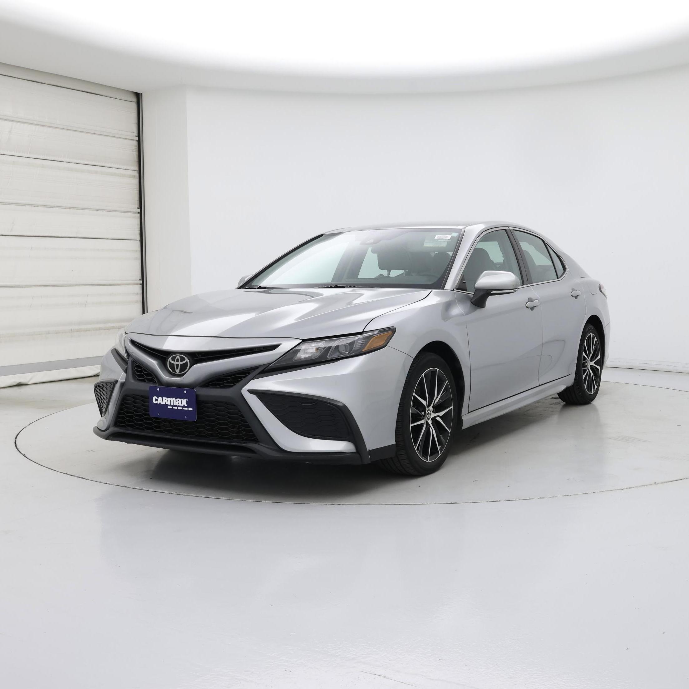 Thumbnail: 2023 Toyota Camry - 4