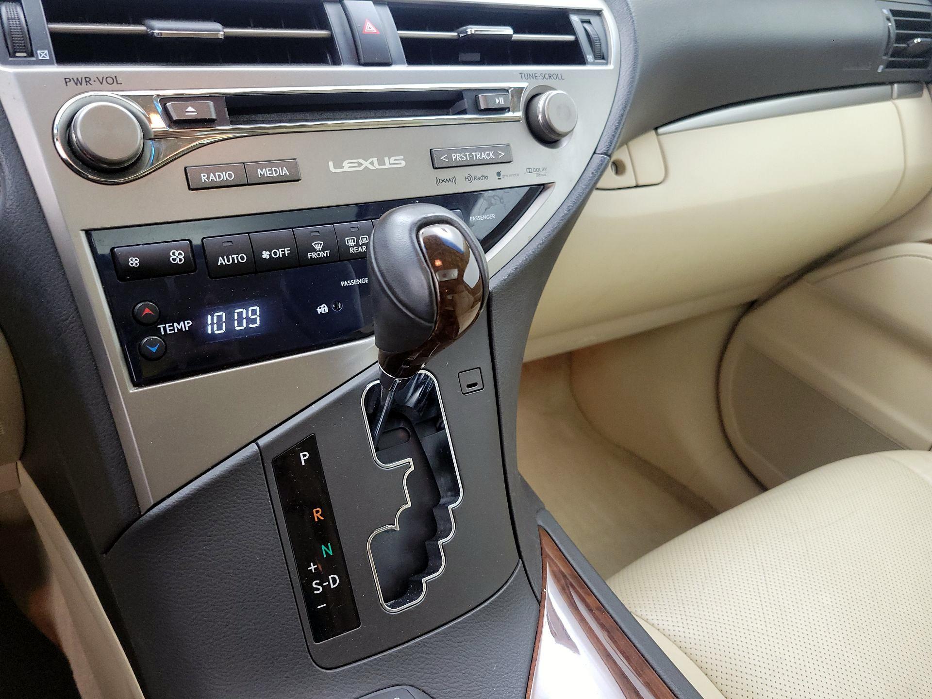 Thumbnail: 2015 Lexus RX - 17