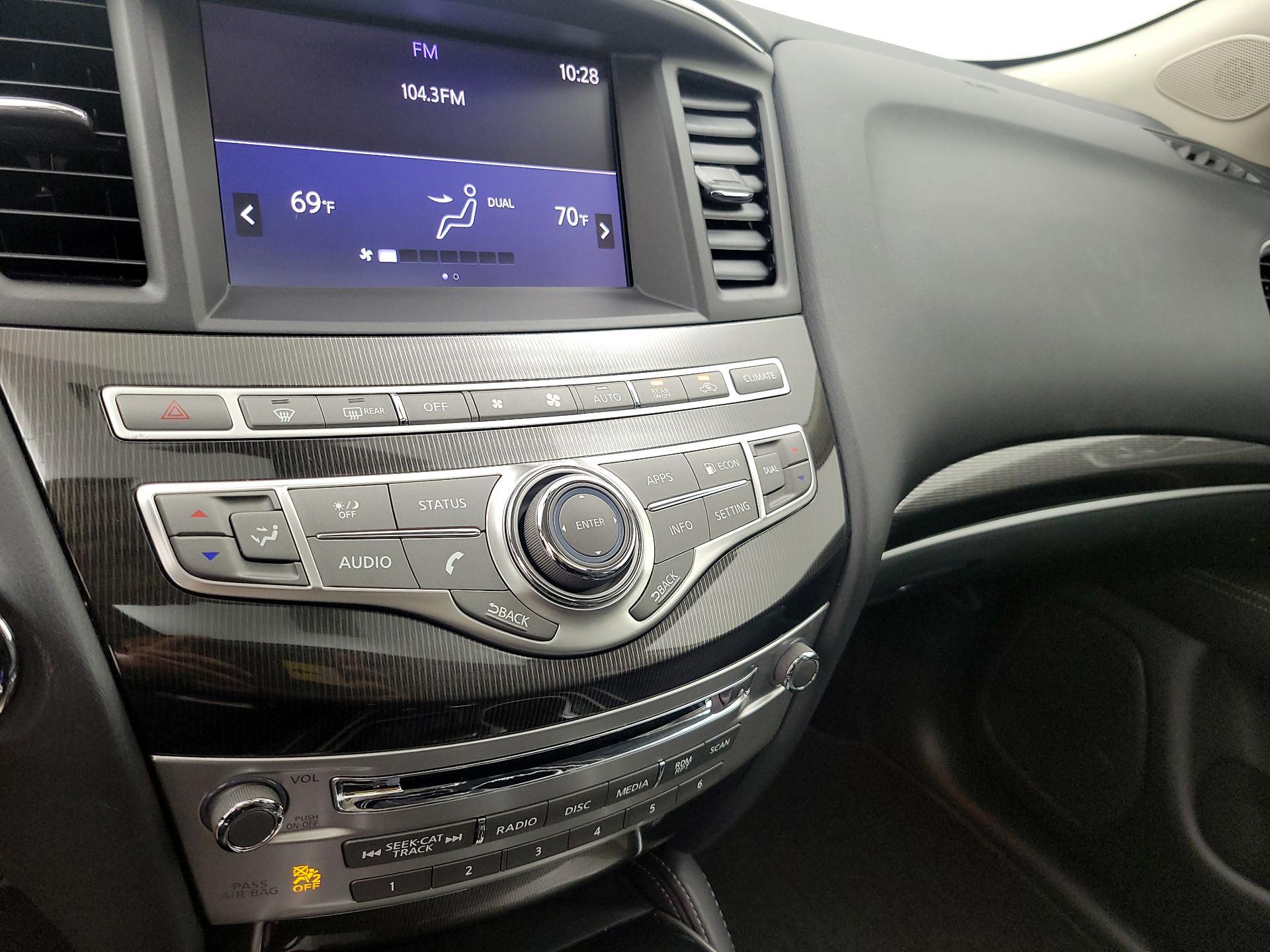 Thumbnail: 2018 INFINITI QX60 - 16