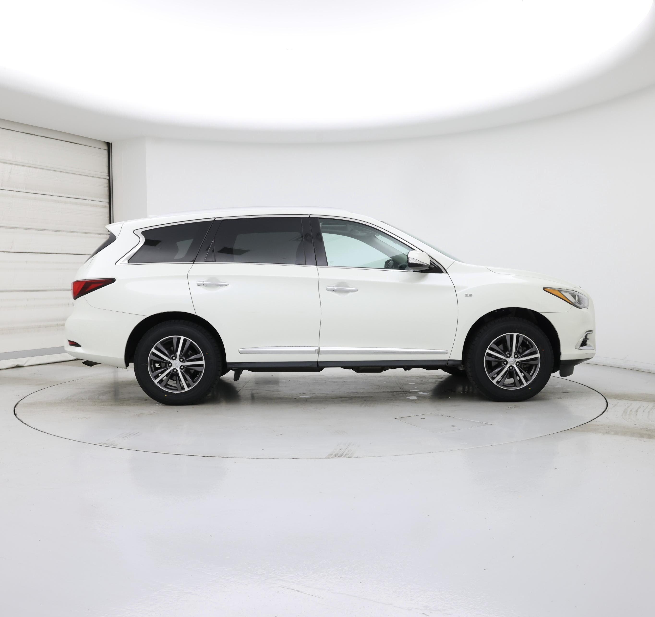 Thumbnail: 2018 INFINITI QX60 - 7