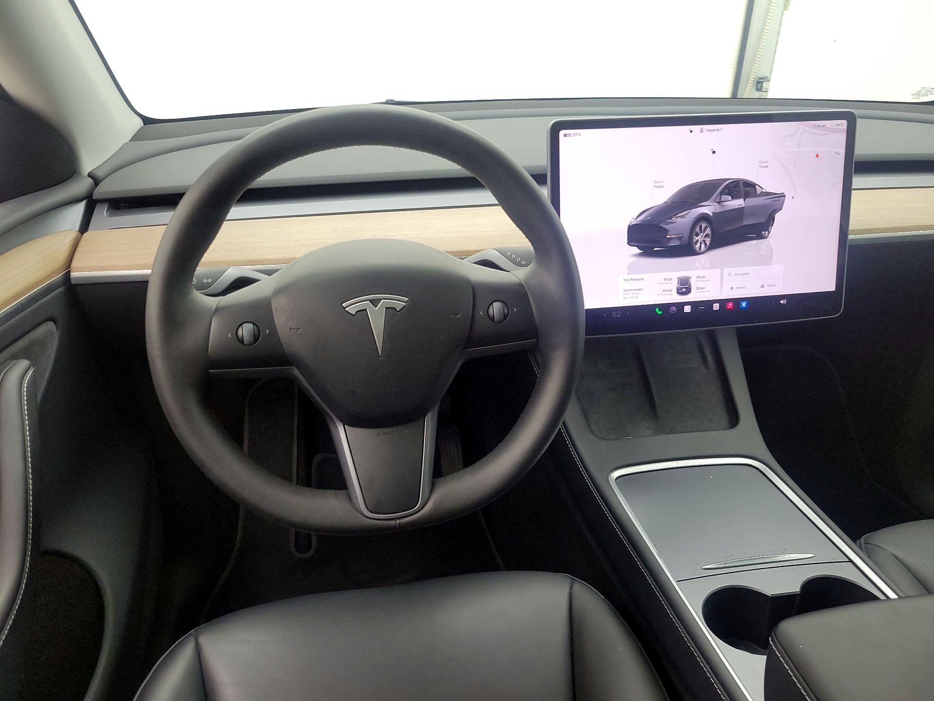 Thumbnail: 2023 Tesla Model Y - 10