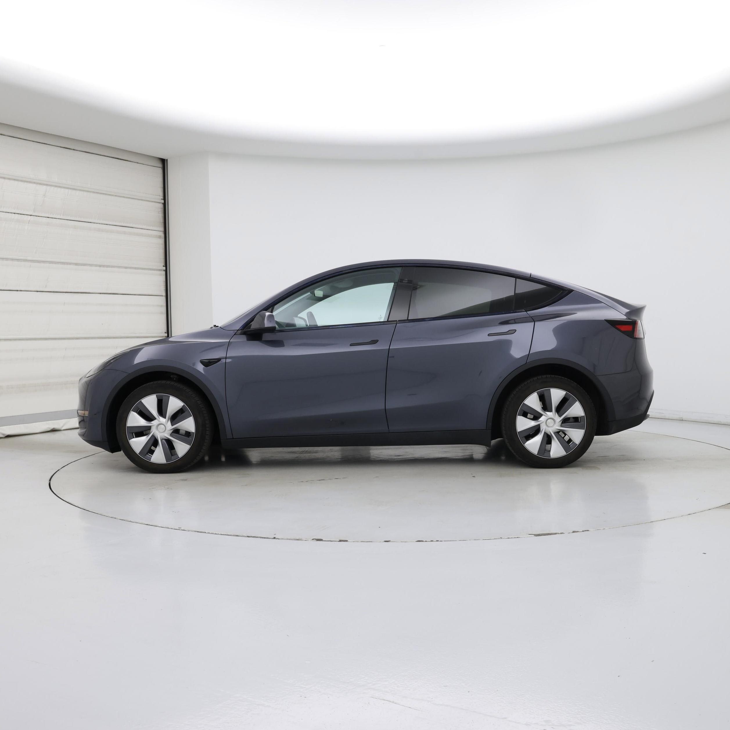 Thumbnail: 2023 Tesla Model Y - 3