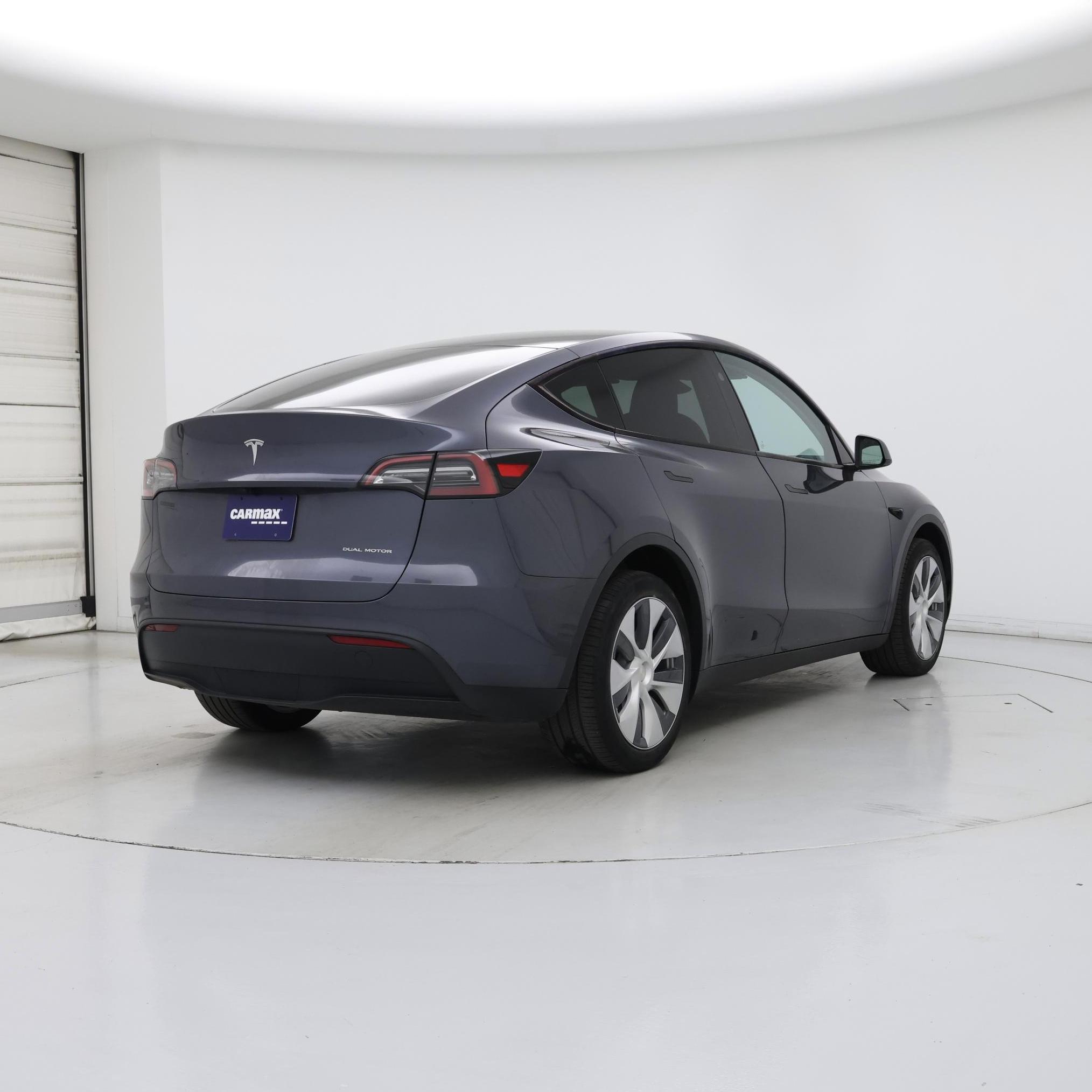 Thumbnail: 2023 Tesla Model Y - 8
