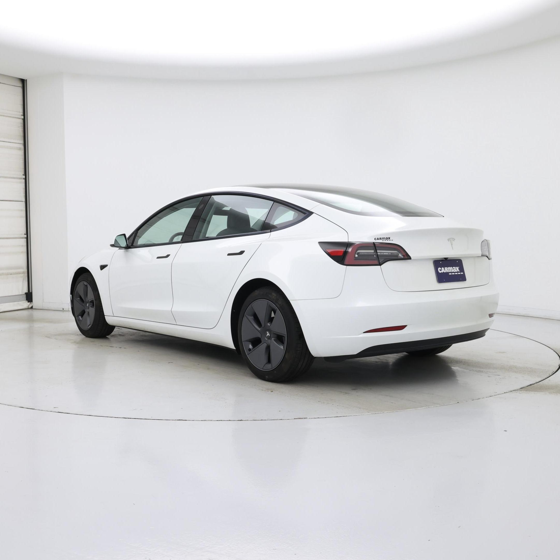 Thumbnail: 2023 Tesla Model 3 - 2