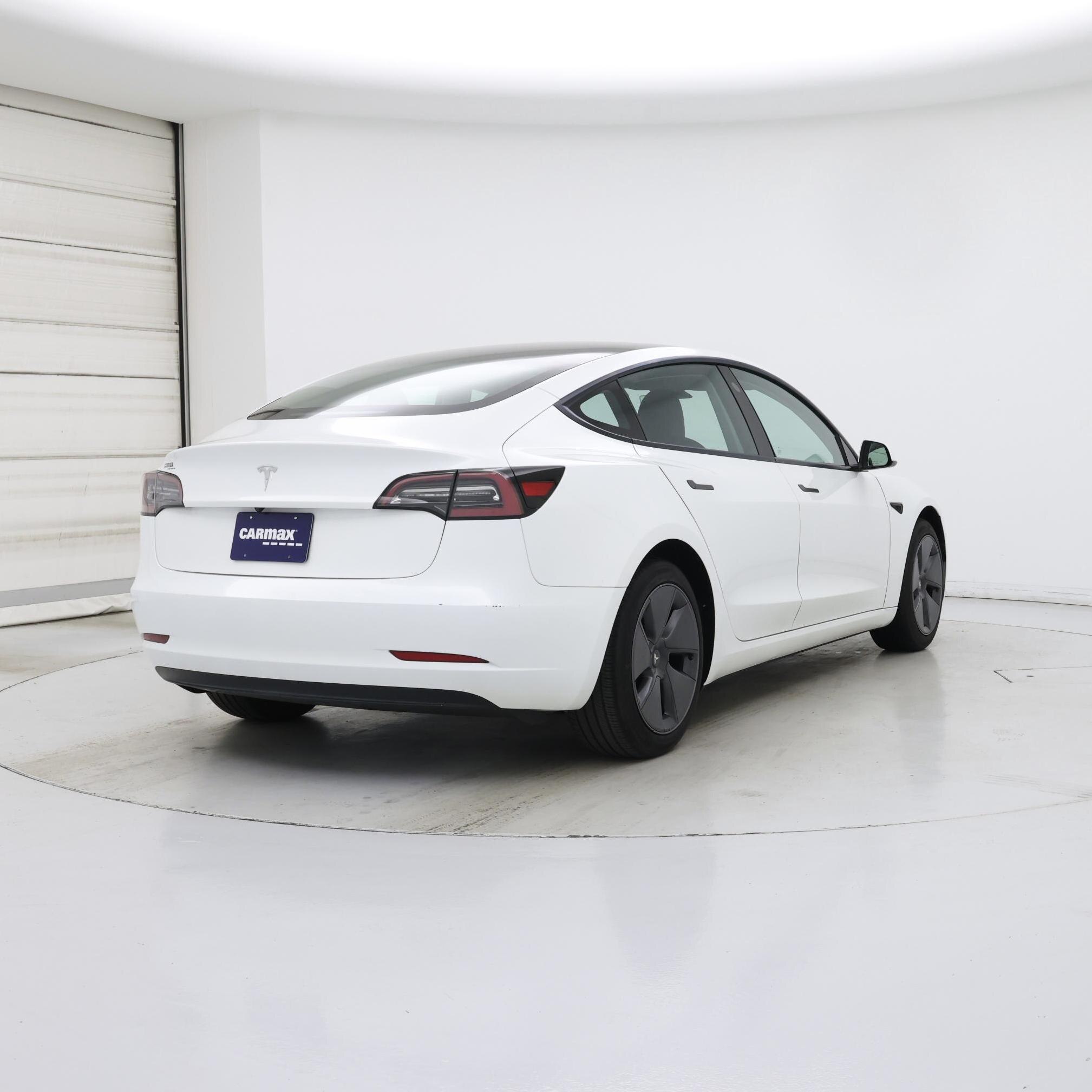 Thumbnail: 2023 Tesla Model 3 - 8