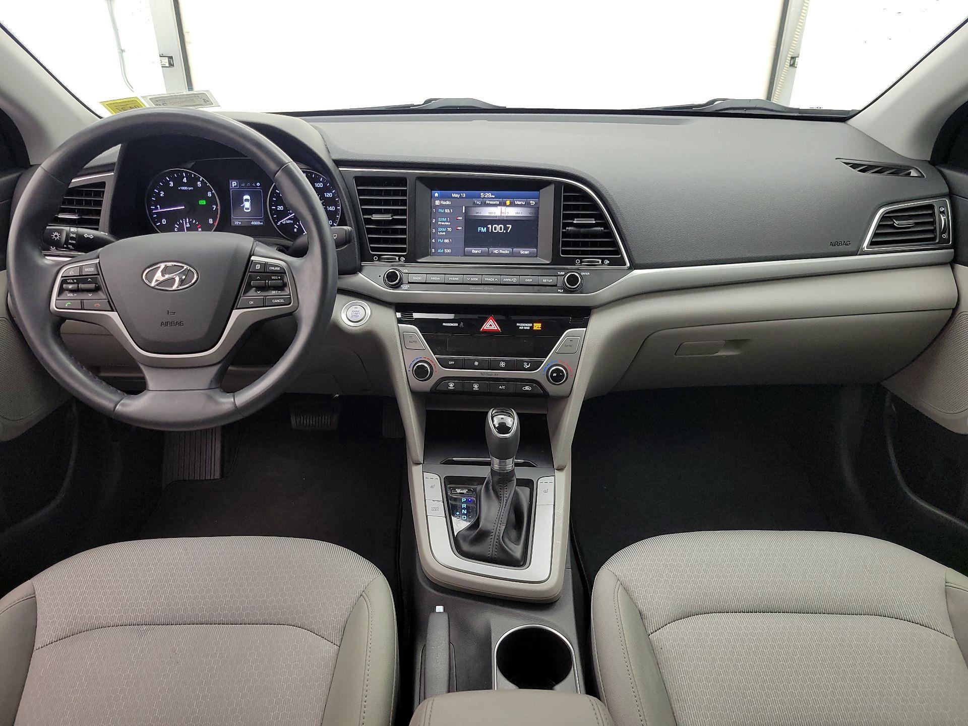 Thumbnail: 2017 Hyundai Elantra - 9