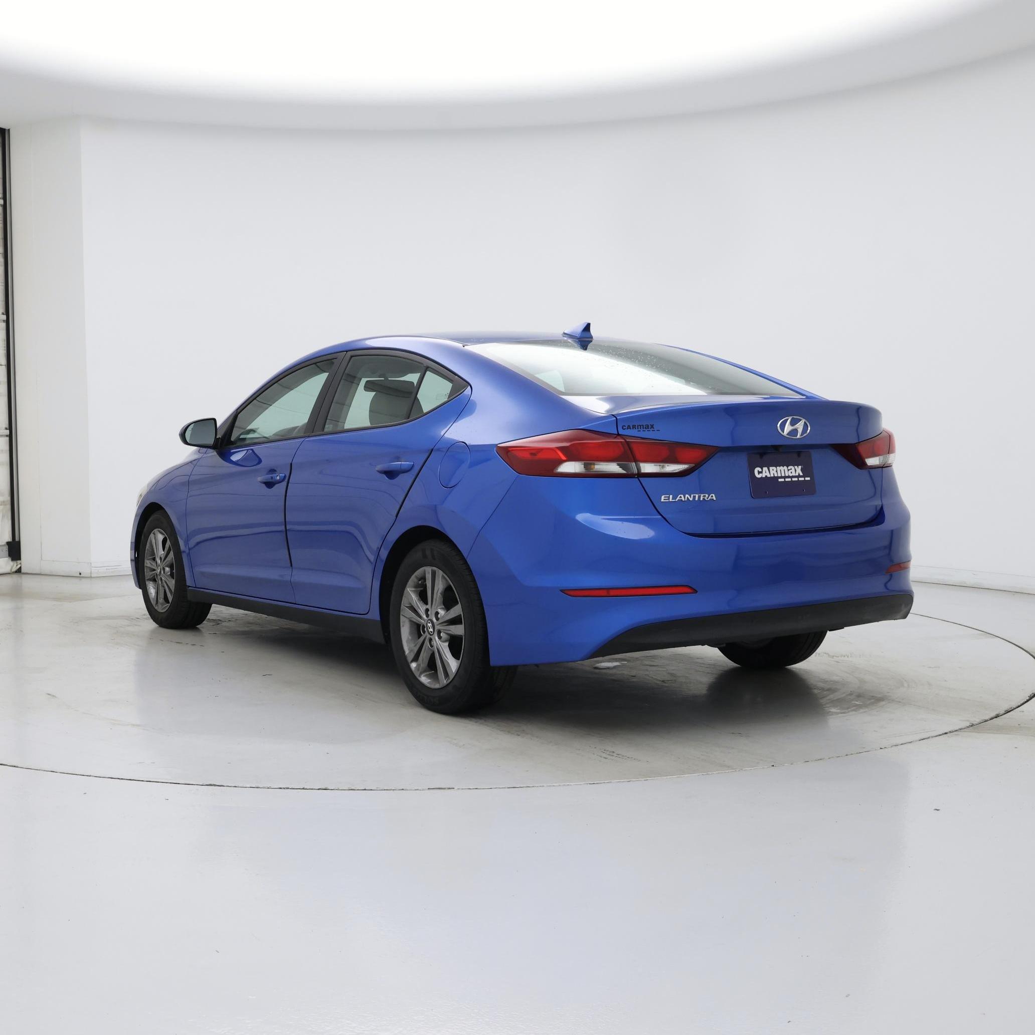Thumbnail: 2017 Hyundai Elantra - 2