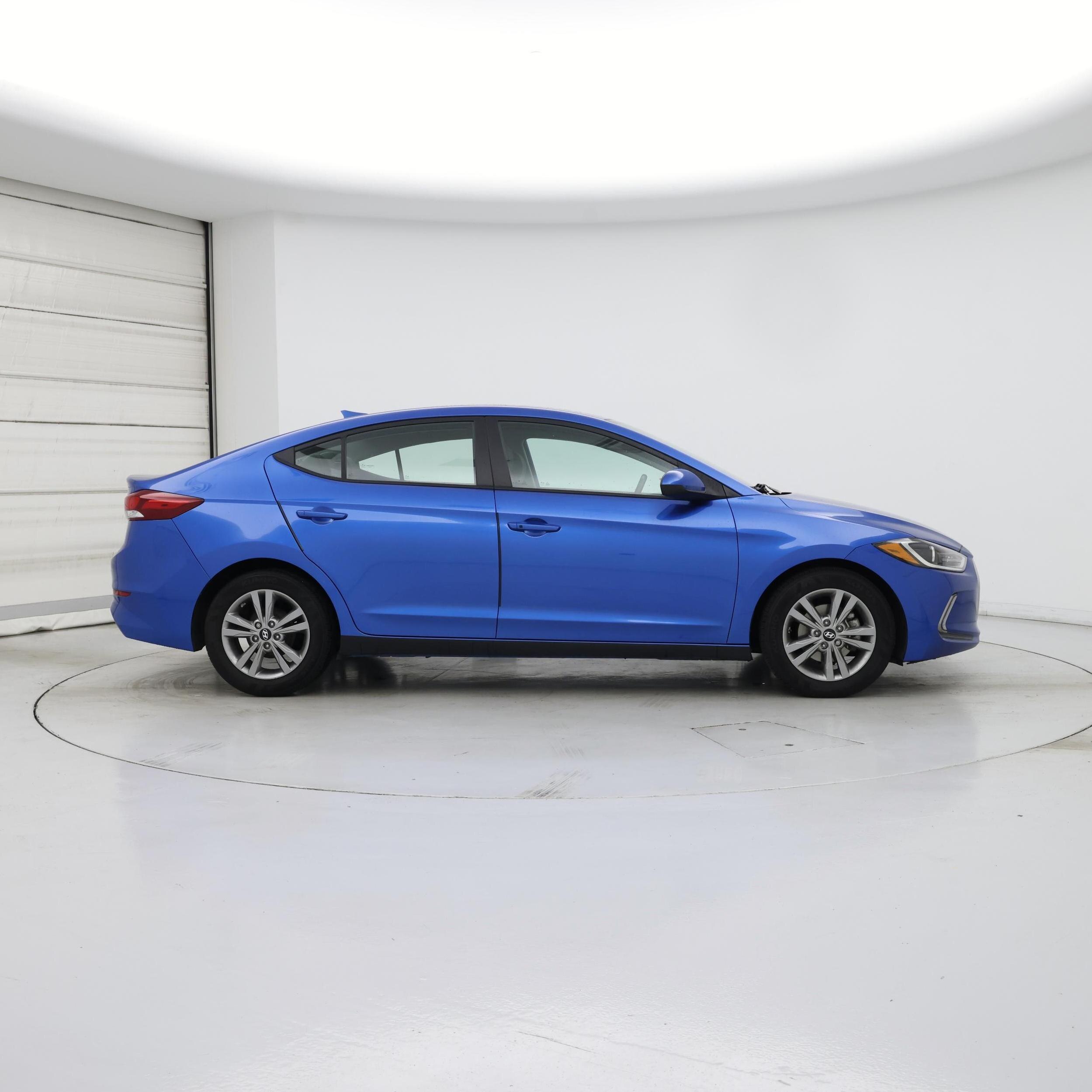 Thumbnail: 2017 Hyundai Elantra - 7
