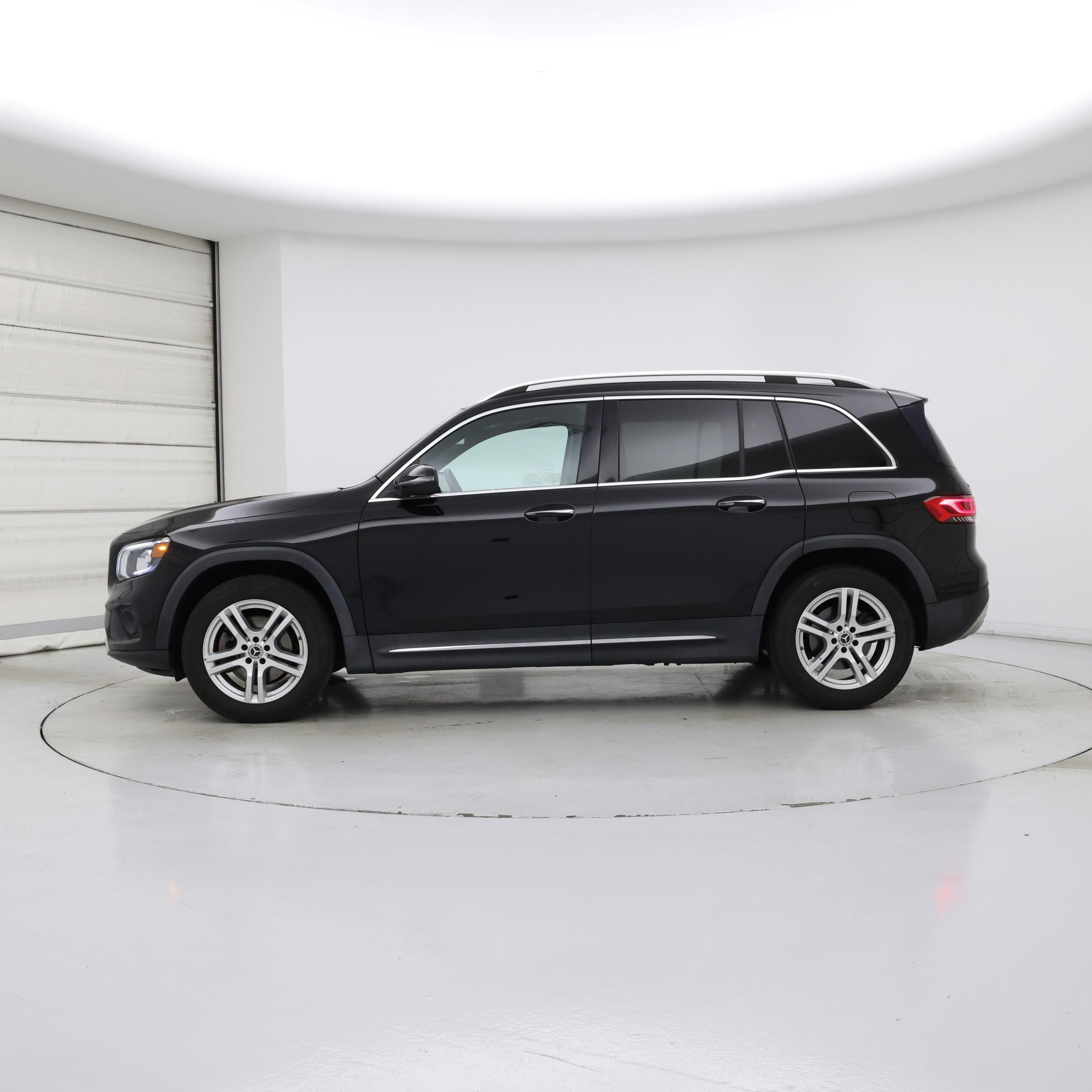 Thumbnail: 2021 Mercedes-Benz GLB - 3