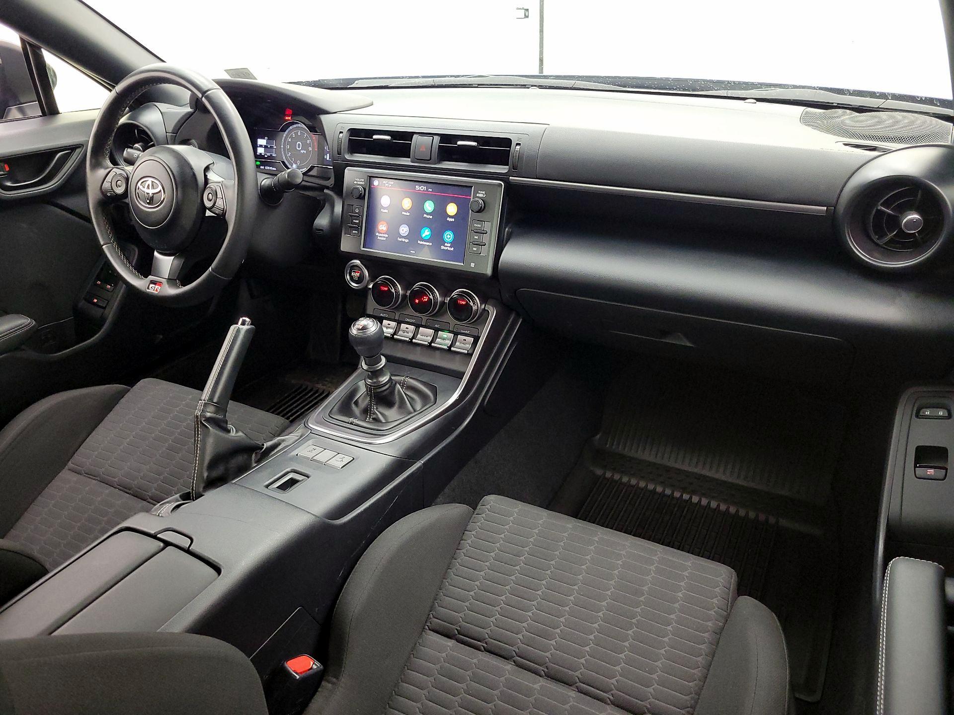 Thumbnail: 2024 Toyota GR86 - 9