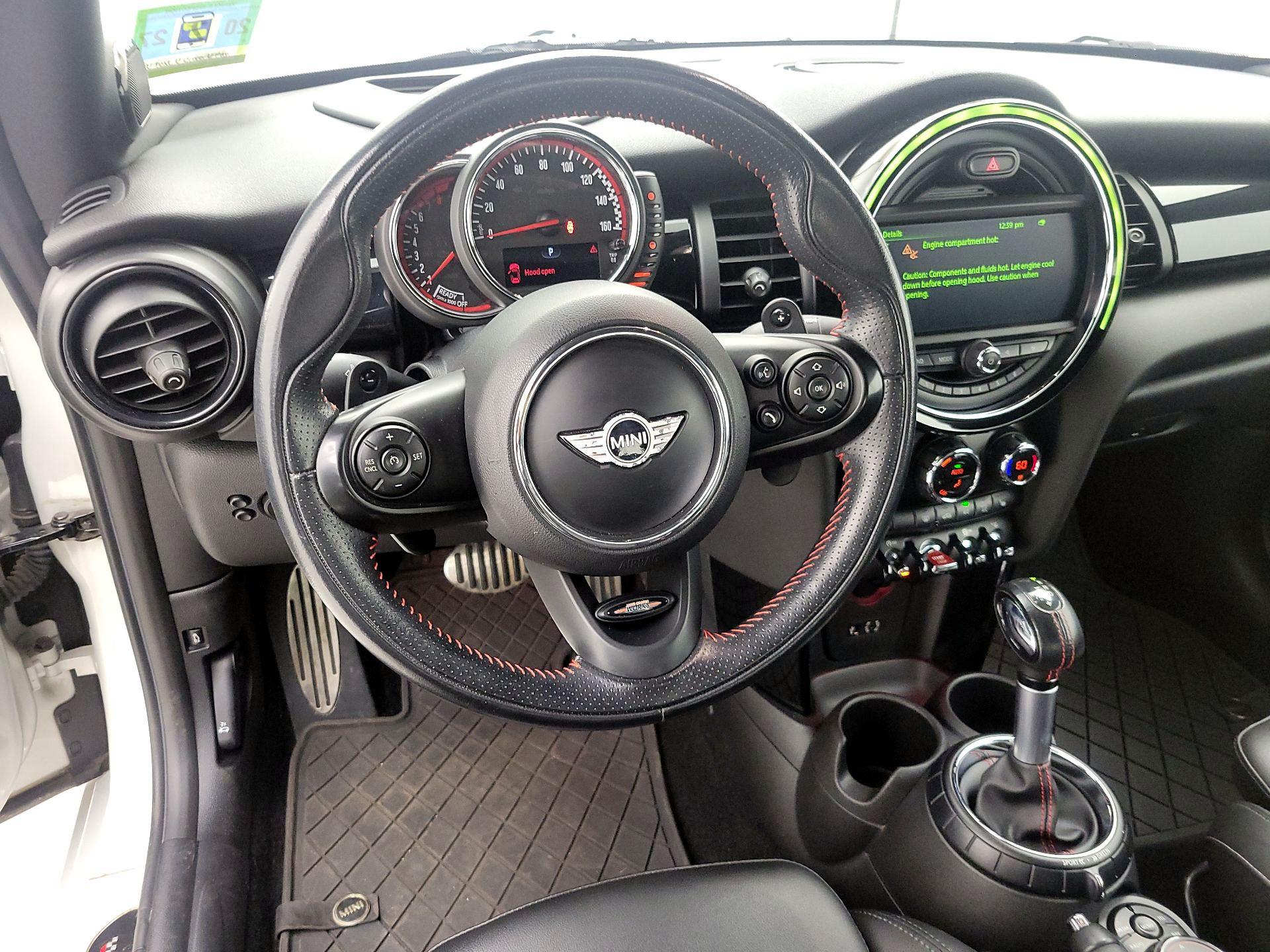 Thumbnail: 2017 MINI Cooper - 10