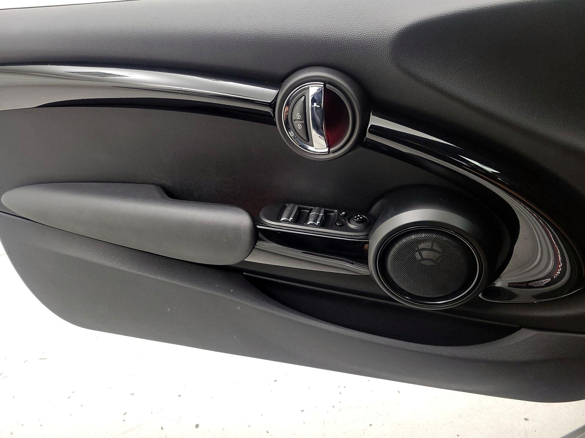 Thumbnail: 2017 MINI Cooper - 12
