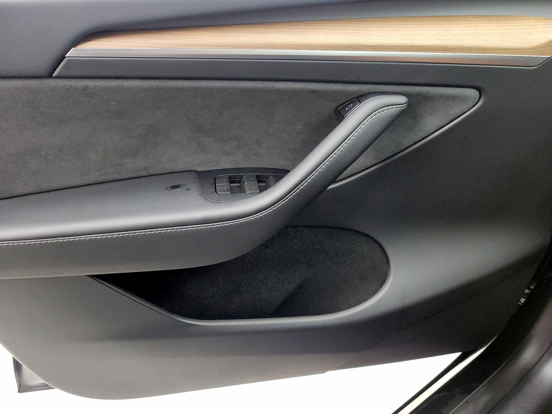 Thumbnail: 2024 Tesla Model Y - 12