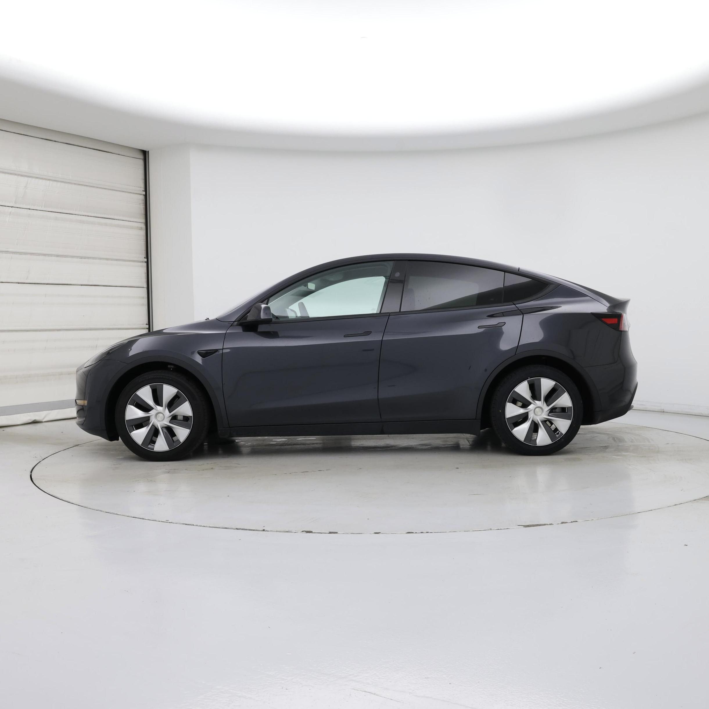 Thumbnail: 2024 Tesla Model Y - 3