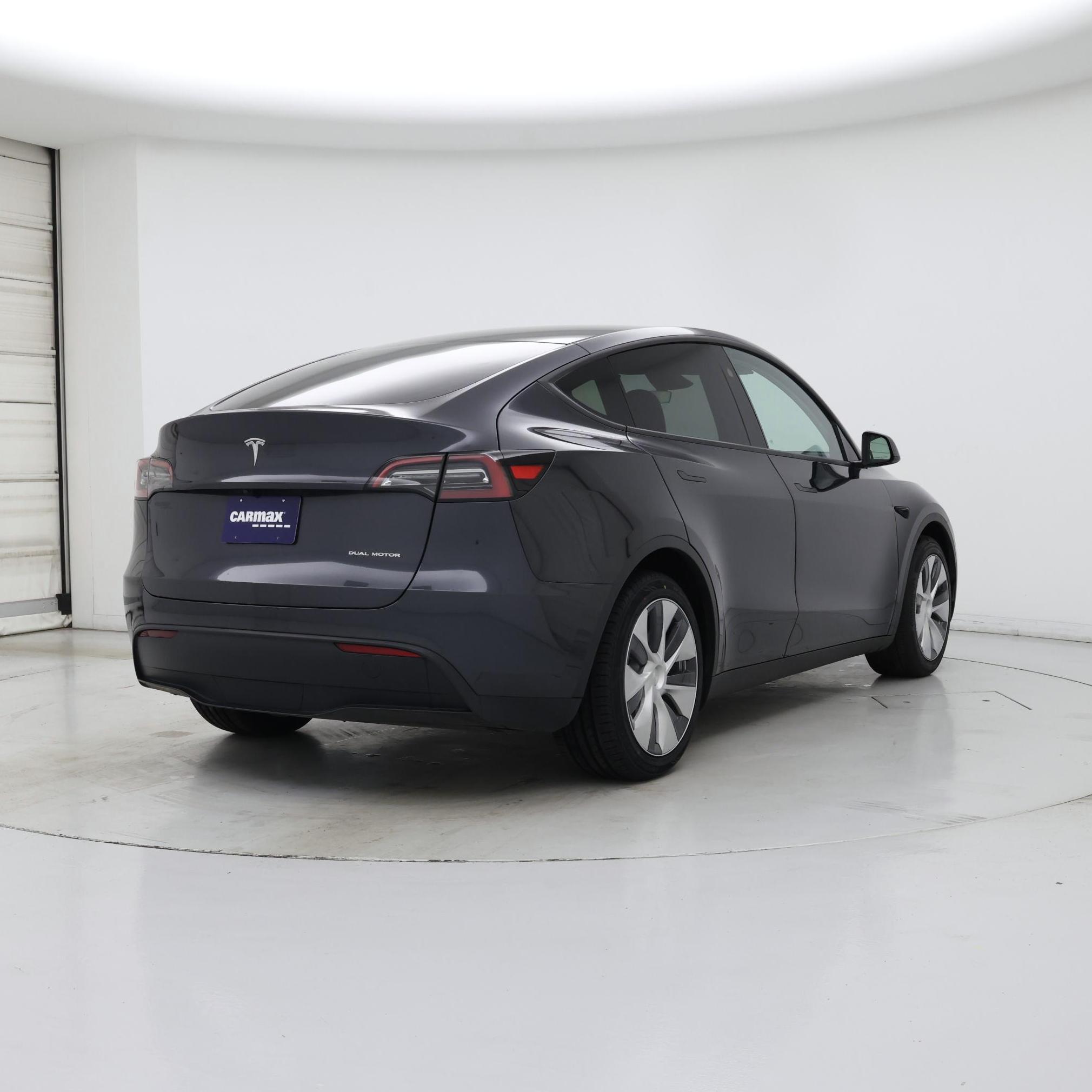 Thumbnail: 2024 Tesla Model Y - 8