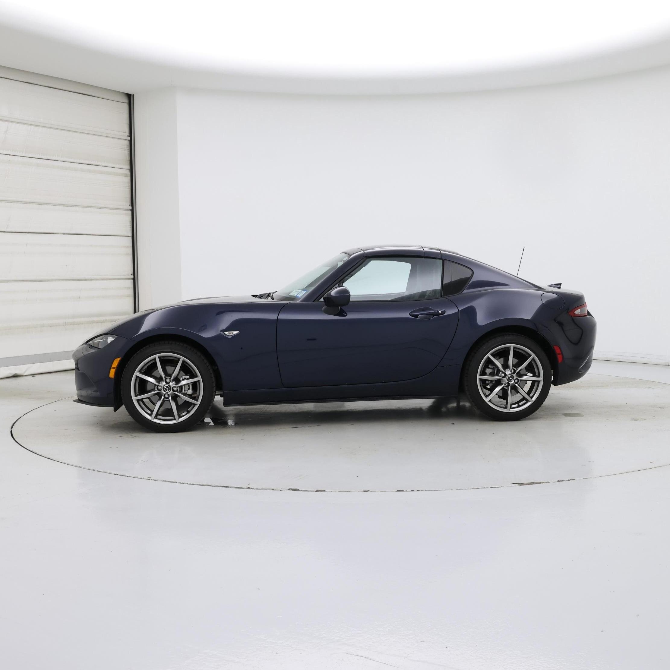 Thumbnail: 2022 Mazda MX-5 Miata - 3