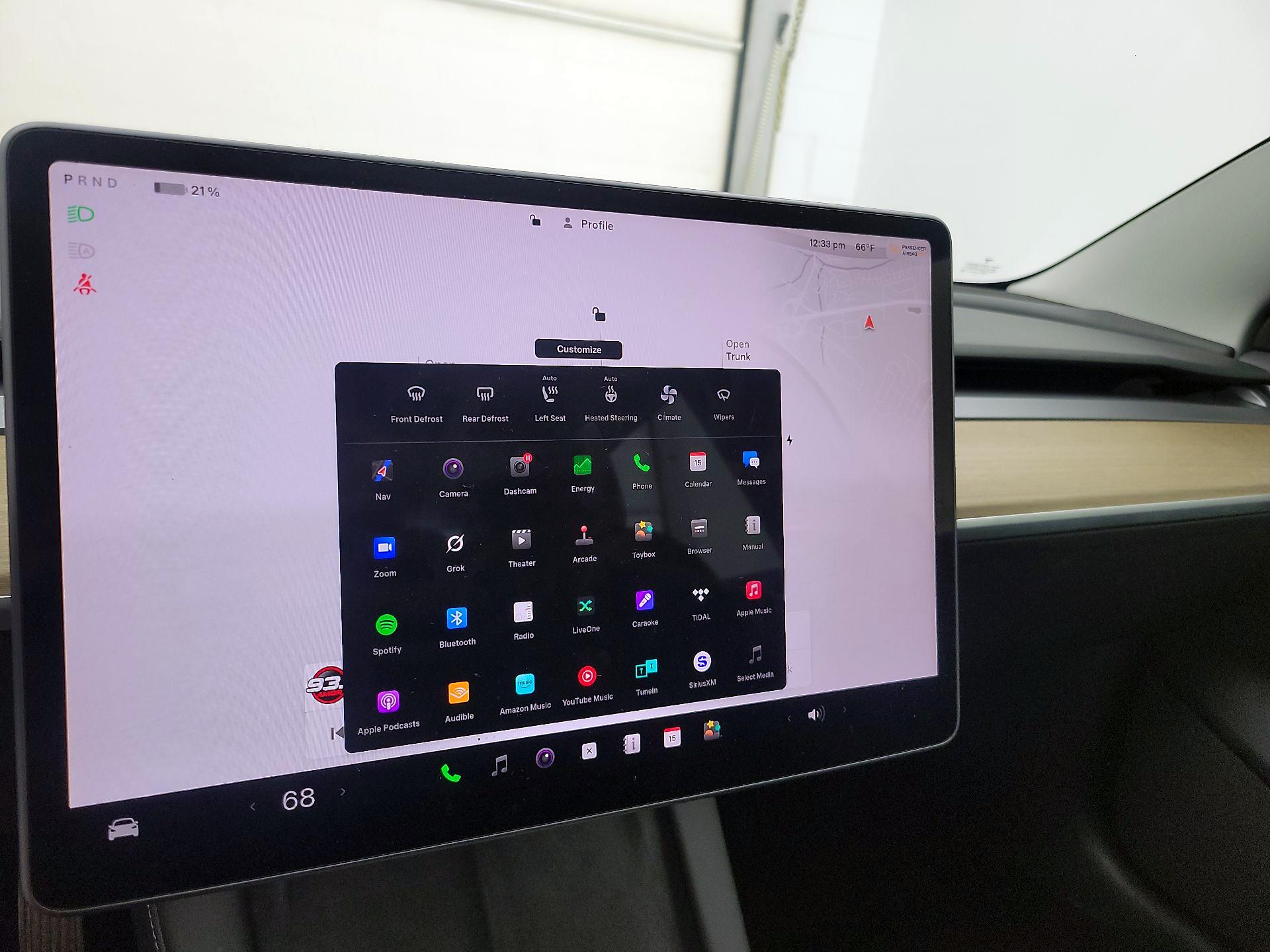Thumbnail: 2023 Tesla Model 3 - 15