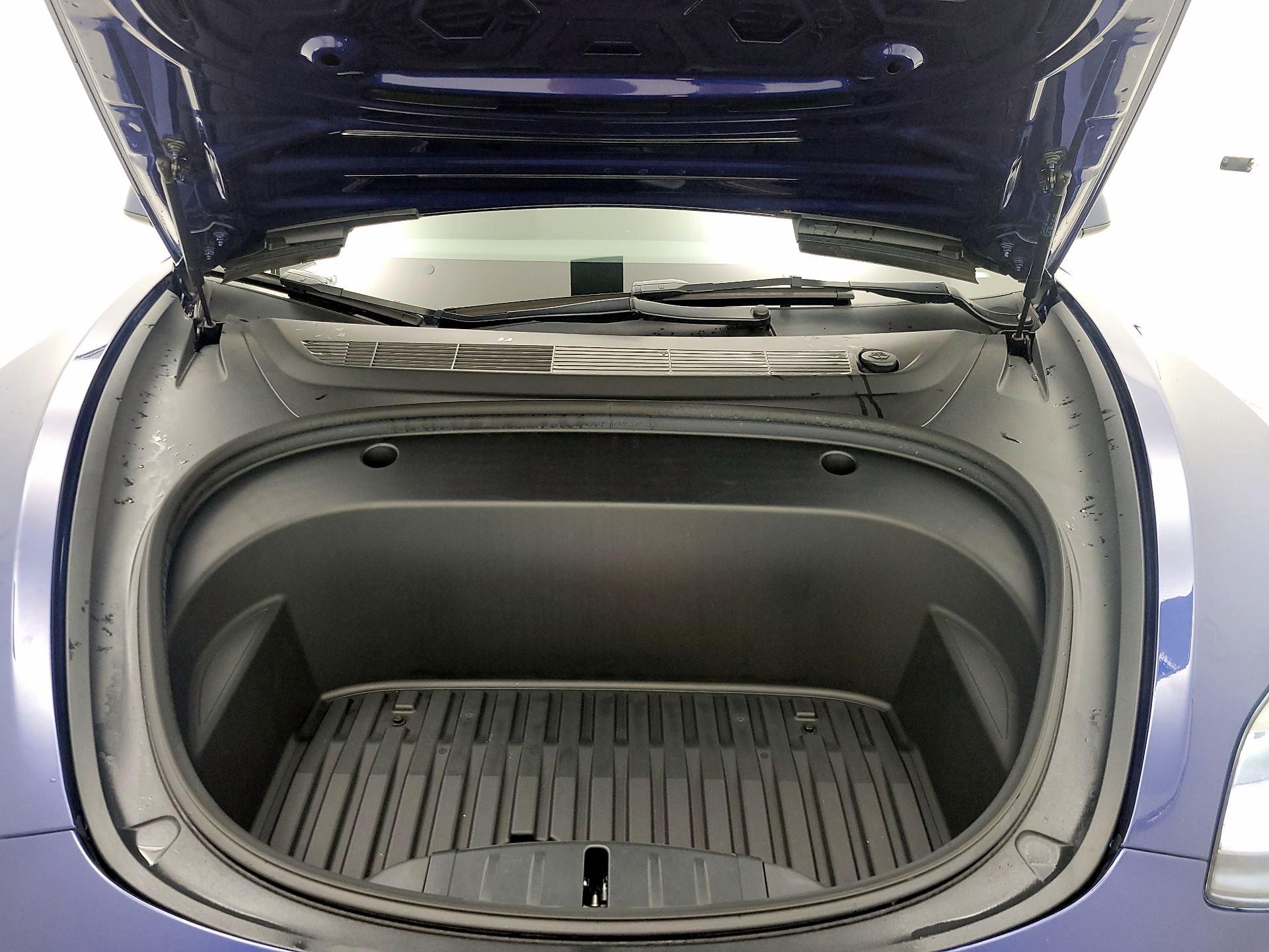 Thumbnail: 2023 Tesla Model 3 - 20