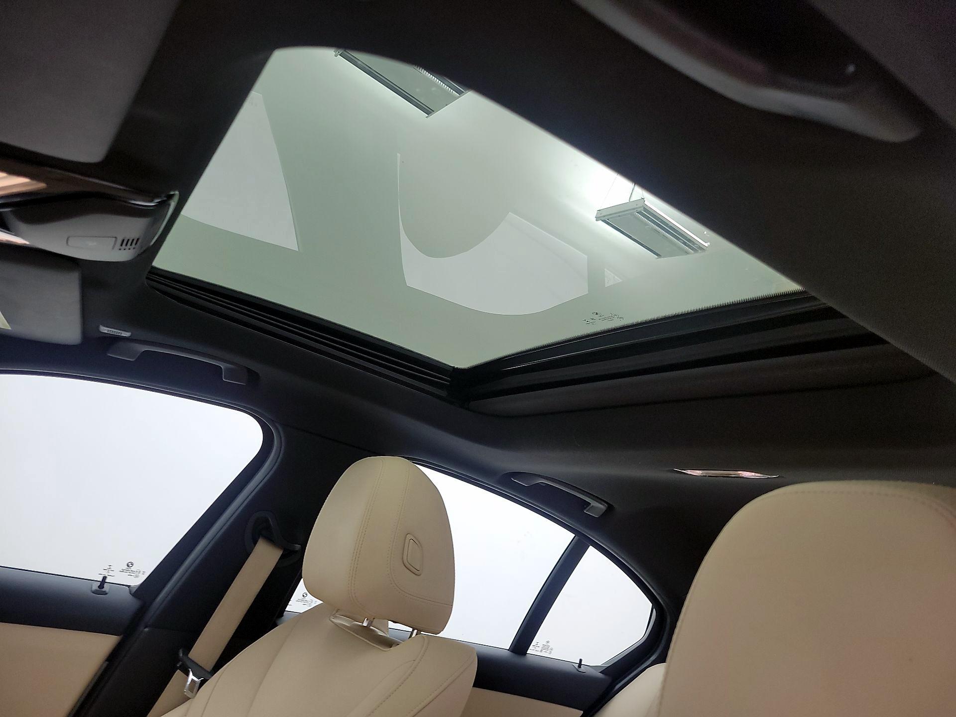 Thumbnail: 2021 BMW 3 Series - 20
