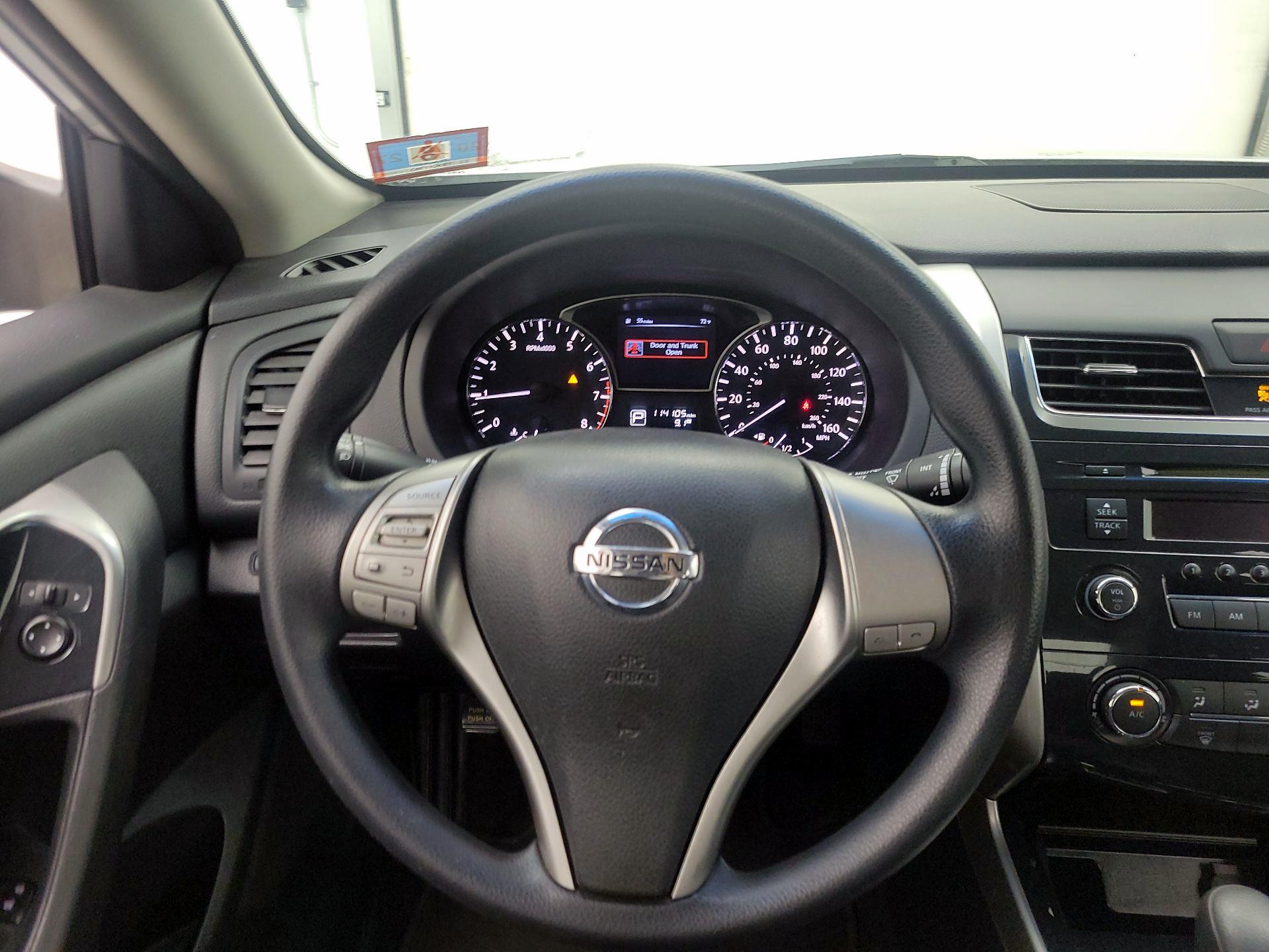 Thumbnail: 2014 Nissan Altima - 10