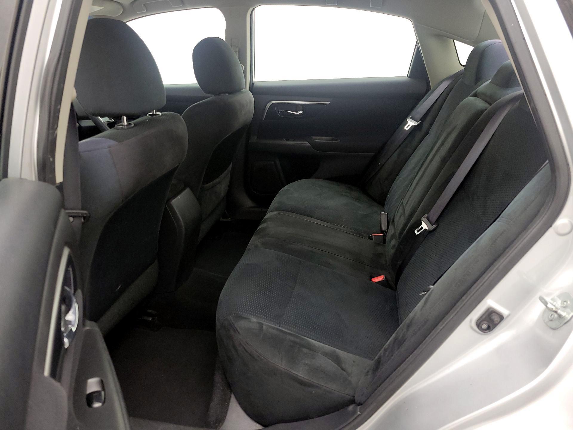Thumbnail: 2014 Nissan Altima - 17