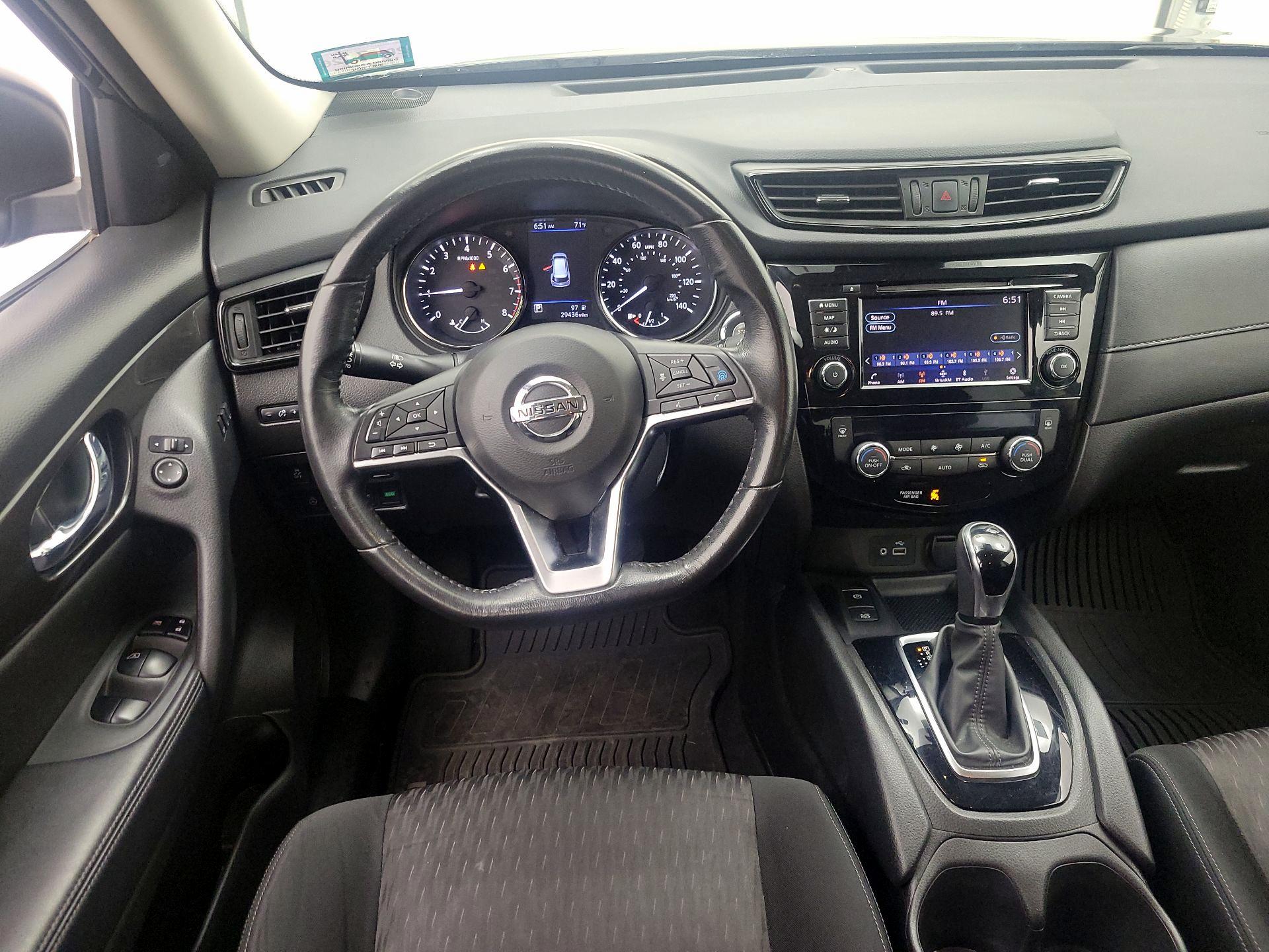 Thumbnail: 2019 Nissan Rogue - 10