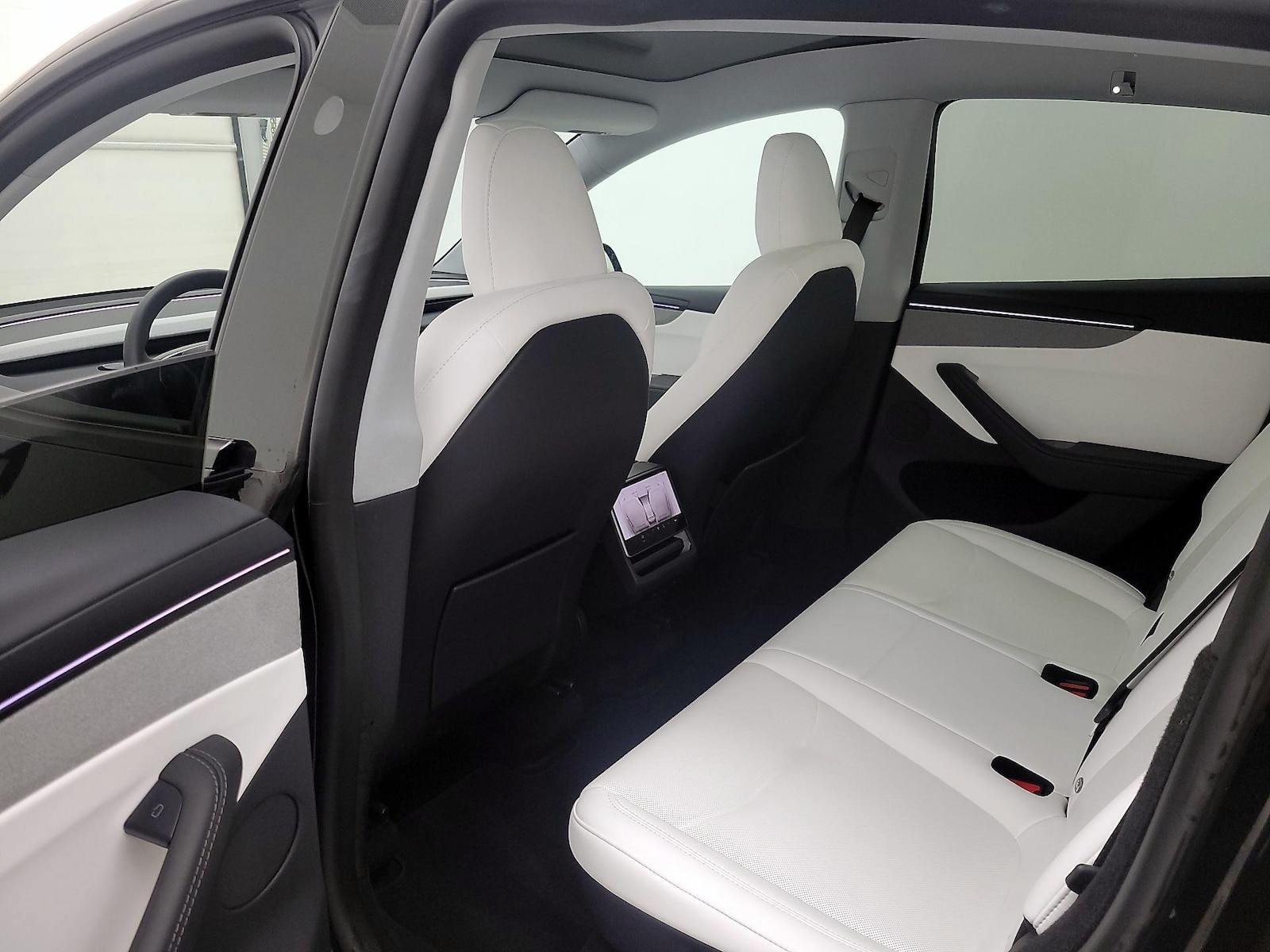 2026 Tesla Model Y Long Range - Photo 19