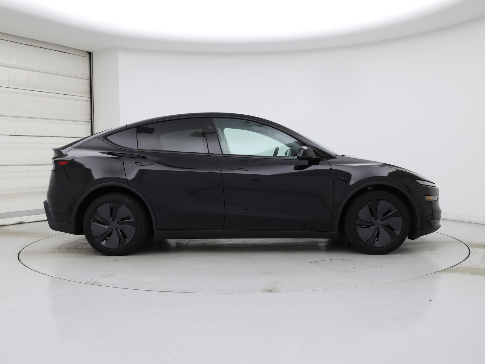 2026 Tesla Model Y Long Range - Photo 8