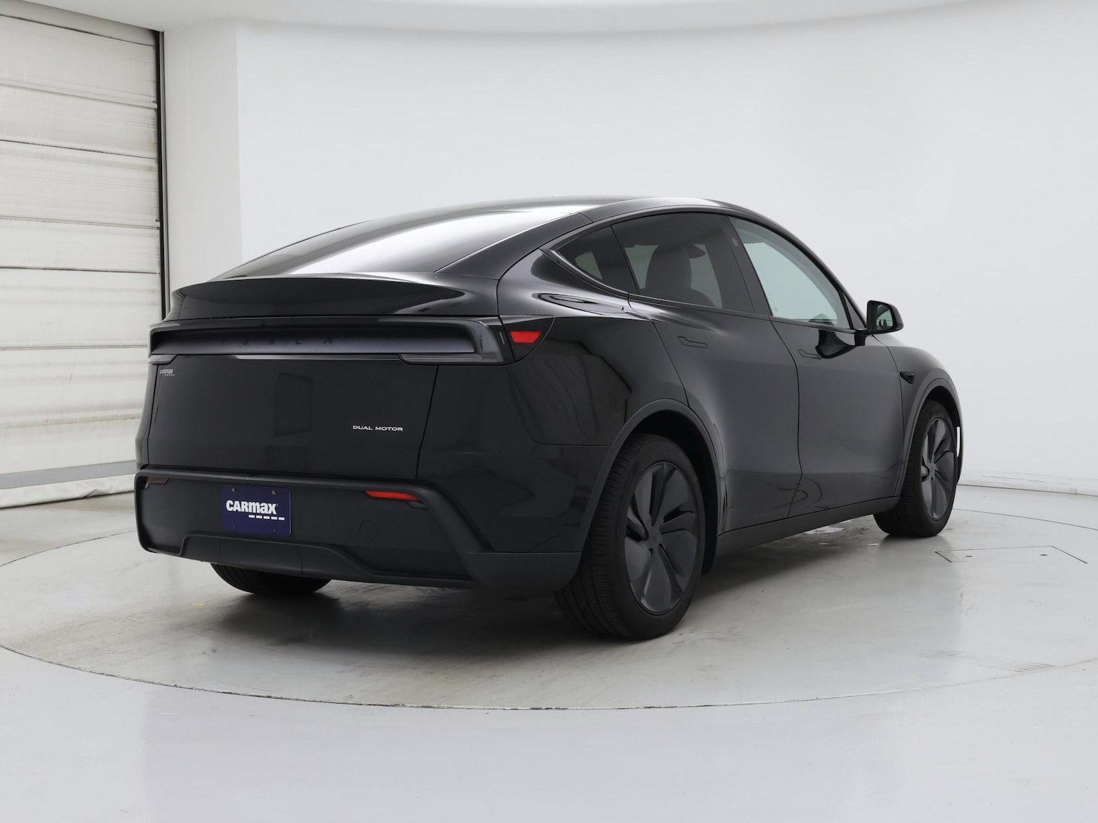 2026 Tesla Model Y Long Range - Photo 9