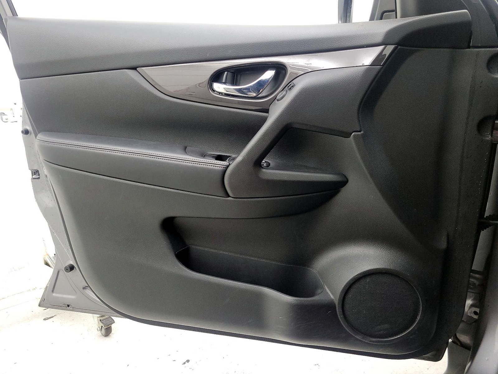 2019 Nissan Rogue SV - Photo 13