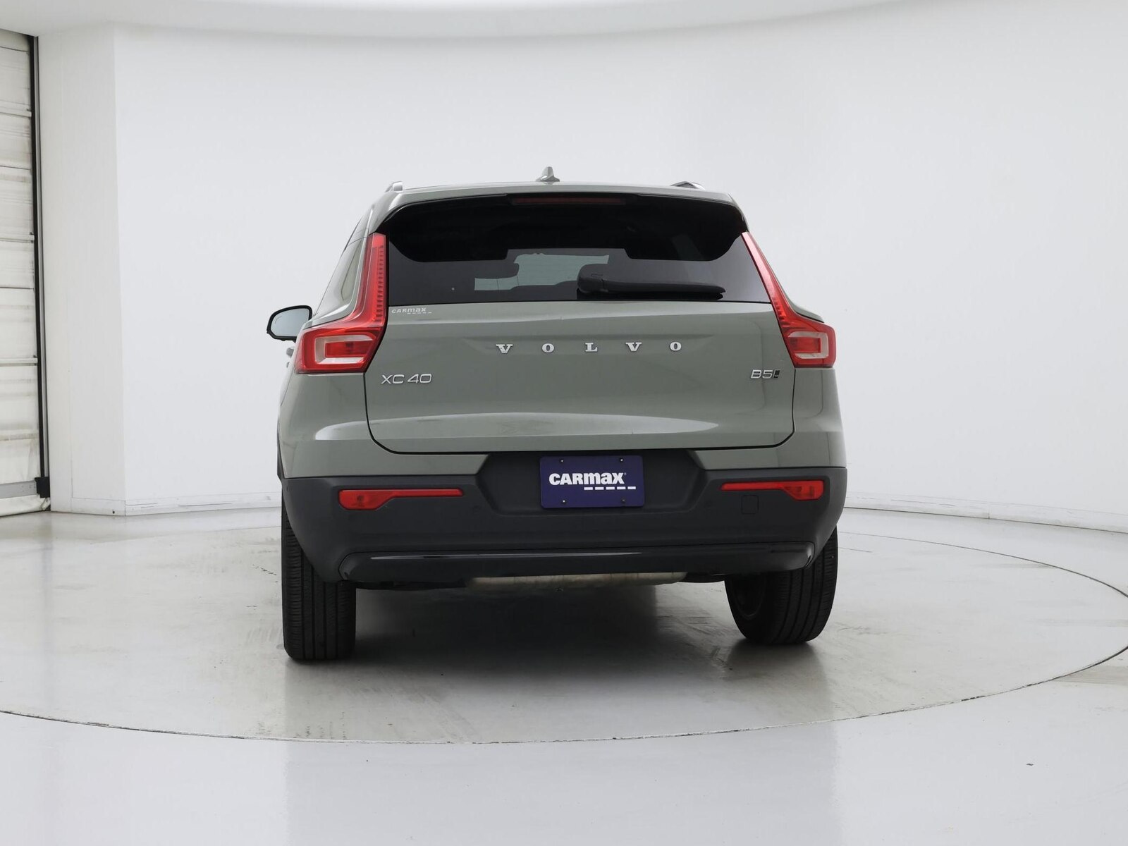 2023 Volvo XC40 Plus - Photo 7