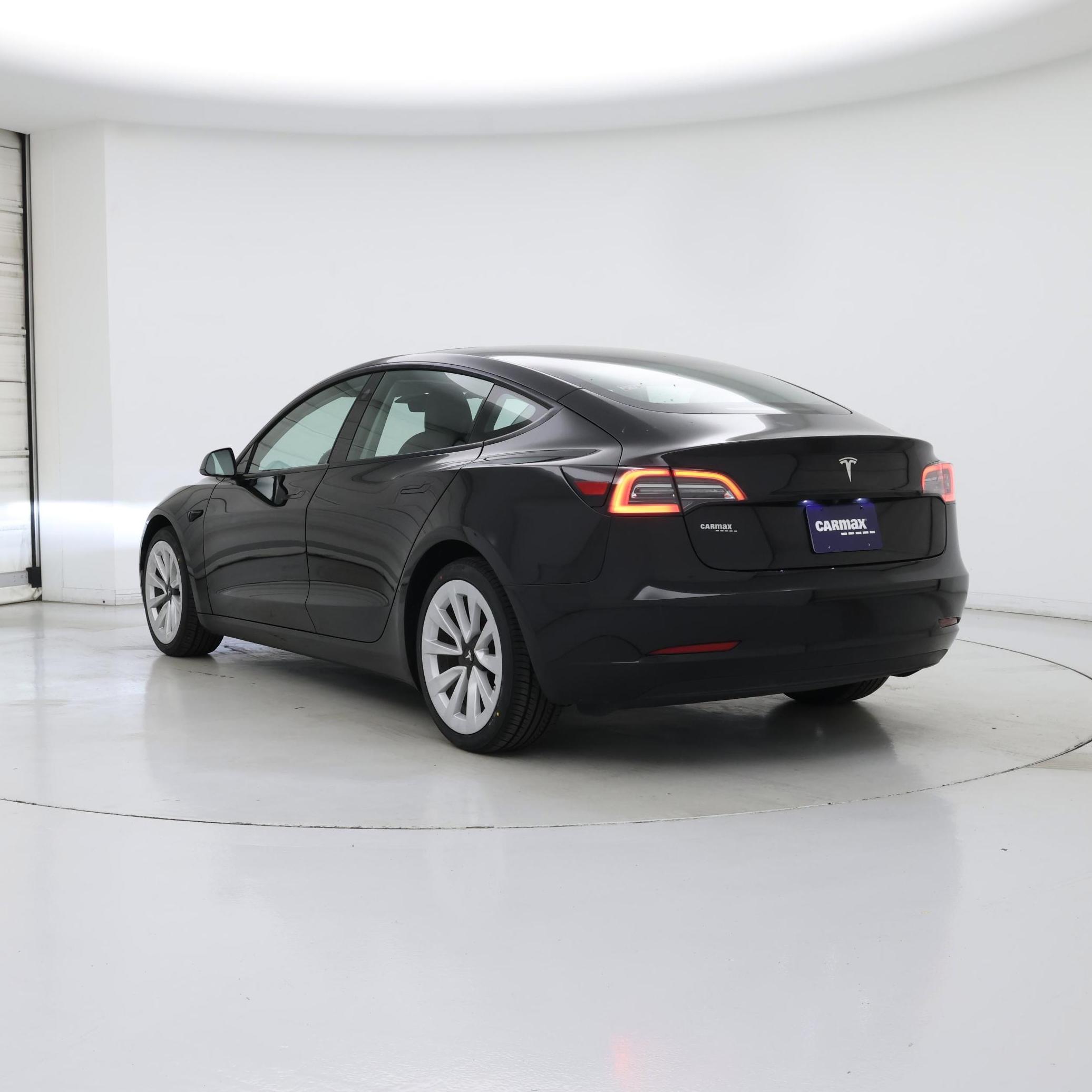 Thumbnail: 2023 Tesla Model 3 - 2