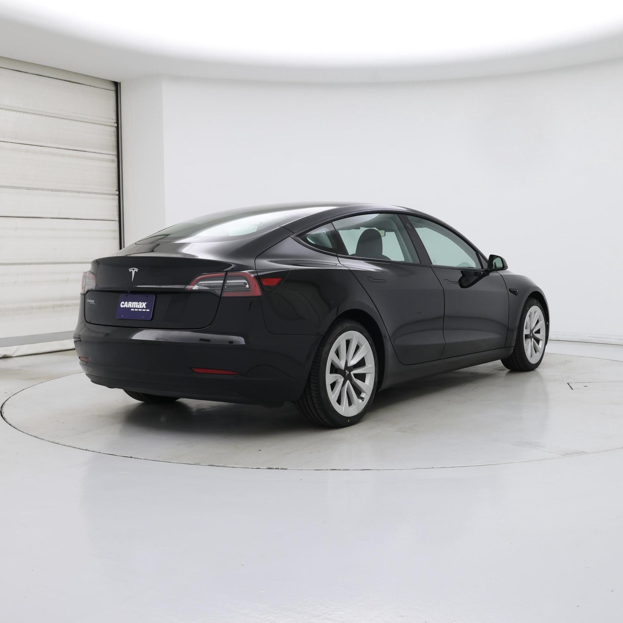 Thumbnail: 2023 Tesla Model 3 - 8