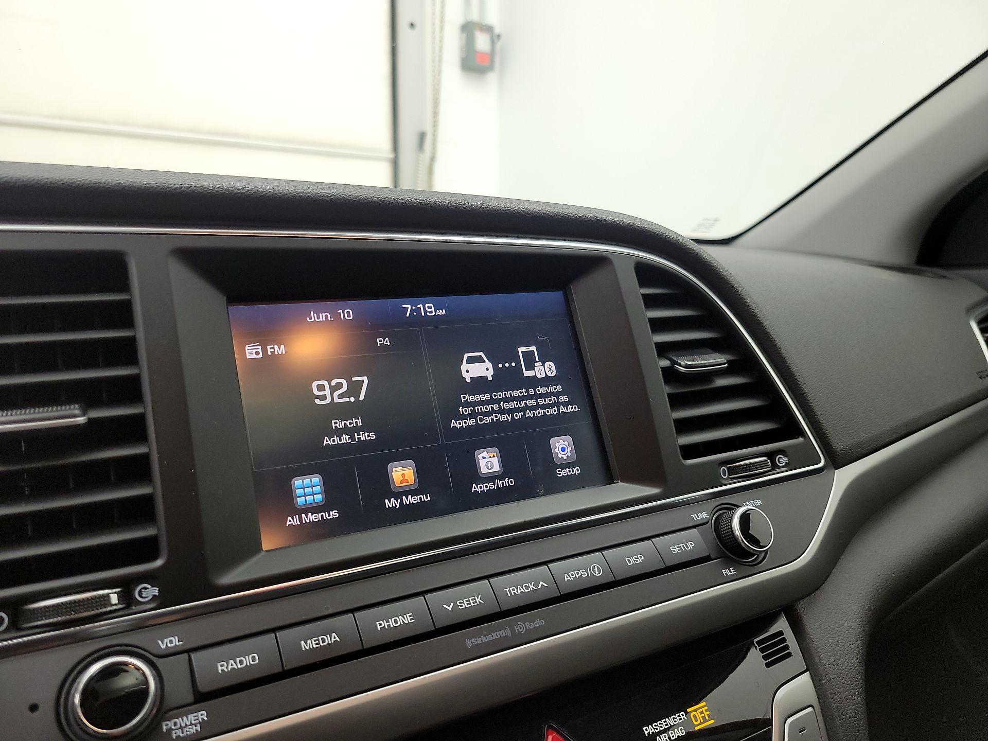 Thumbnail: 2017 Hyundai Elantra - 14