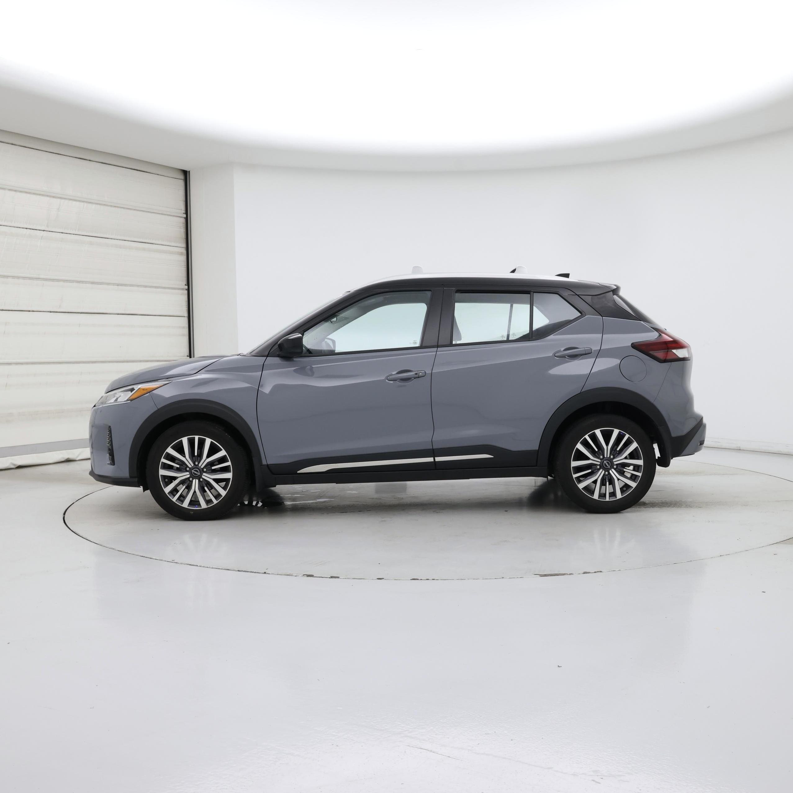 Thumbnail: 2024 Nissan Kicks - 3
